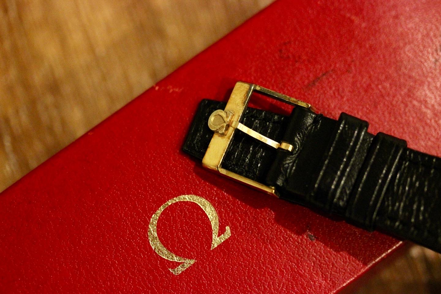 Zicht op Omega Automatic Seamaster Gold City 18k 0,750 Ref 166.020