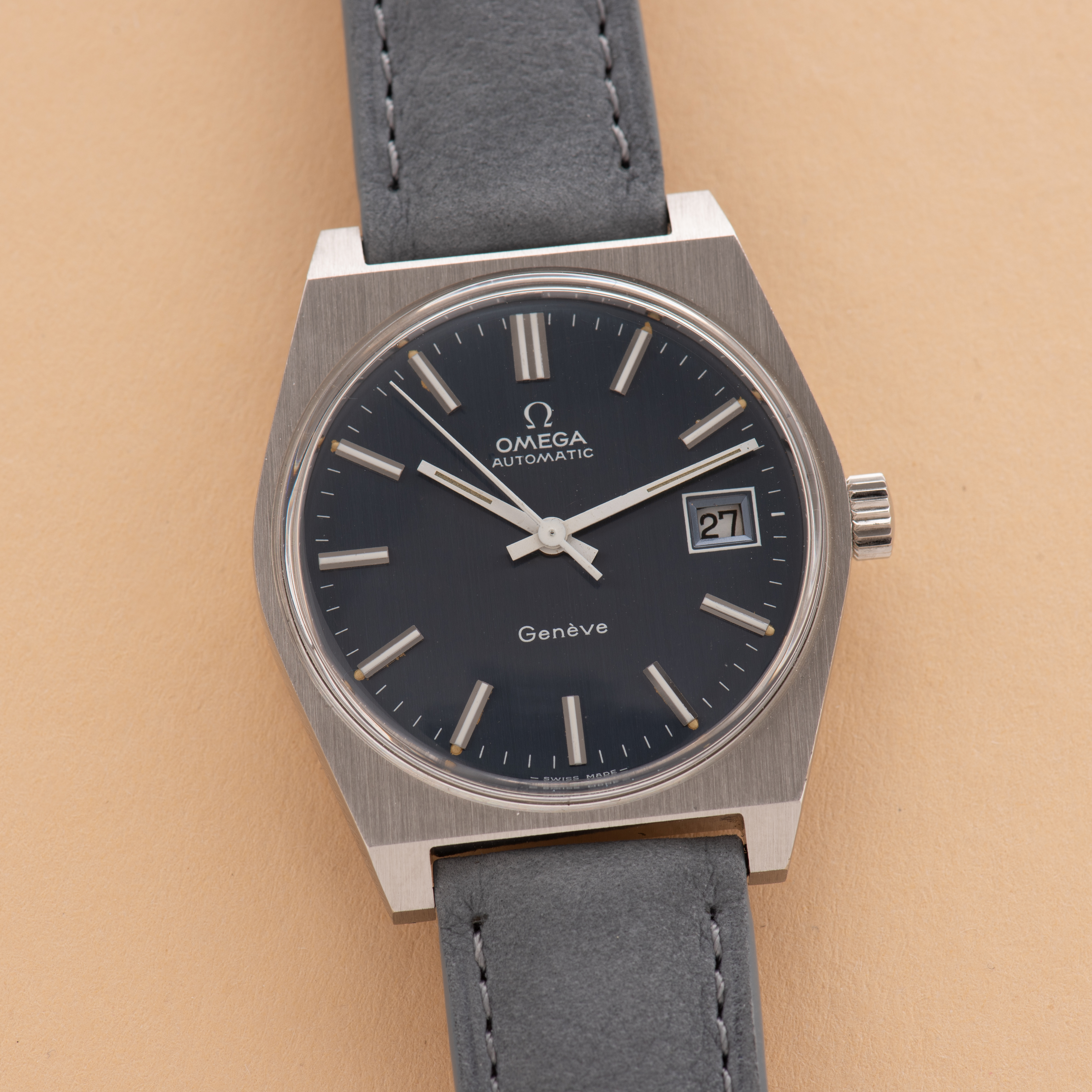 Vue de Omega Automatic Genève blue dial réf 1660118 cal 1481