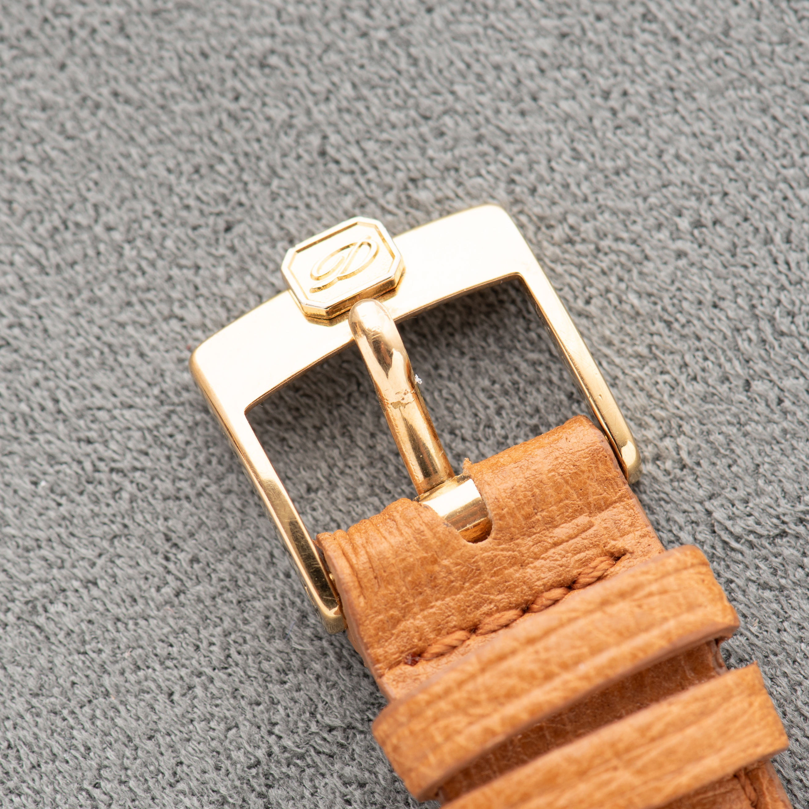 Zicht op ST Dupont Paris Quartz Gold/steel ref 199.11.5 vanaf 1990