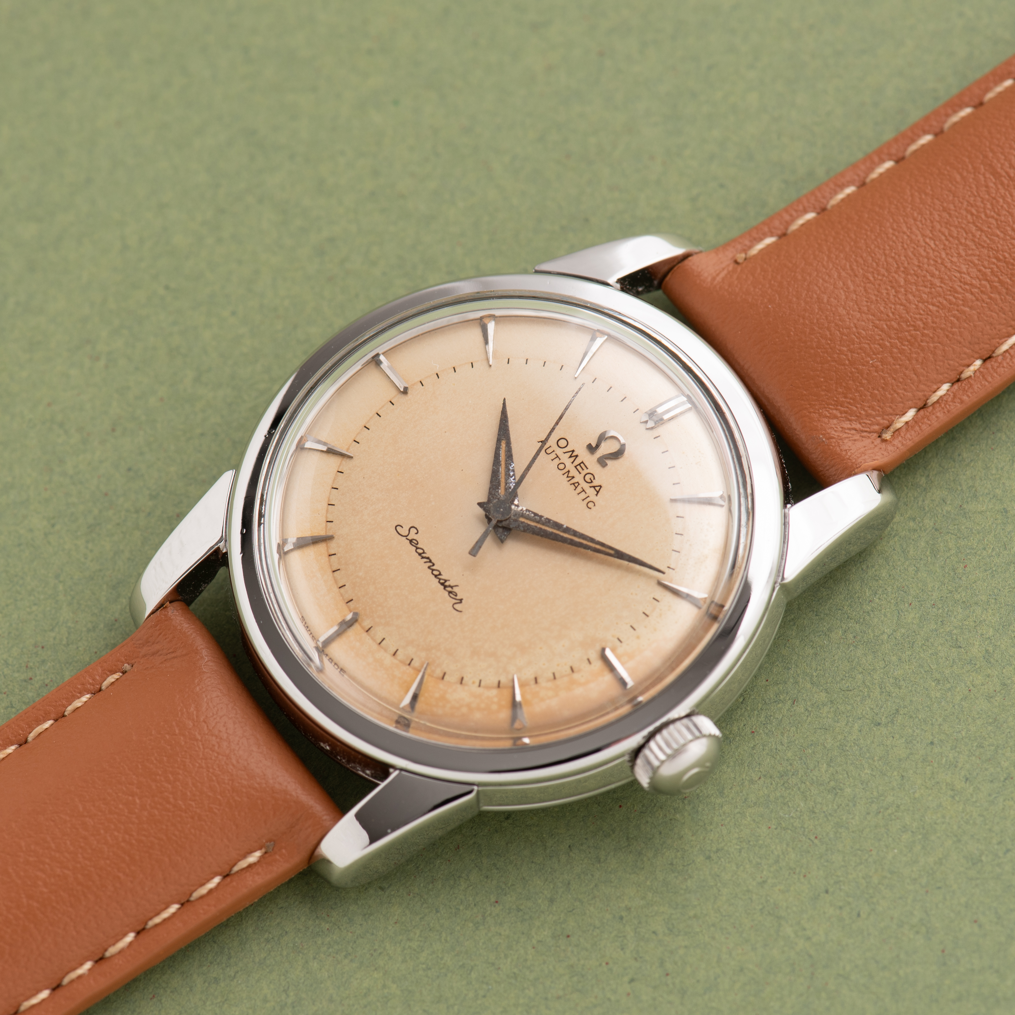 Zicht op Omega Seamaster Patina Beefy Lugs ref 2767-5 SC cal 354 vanaf 1954