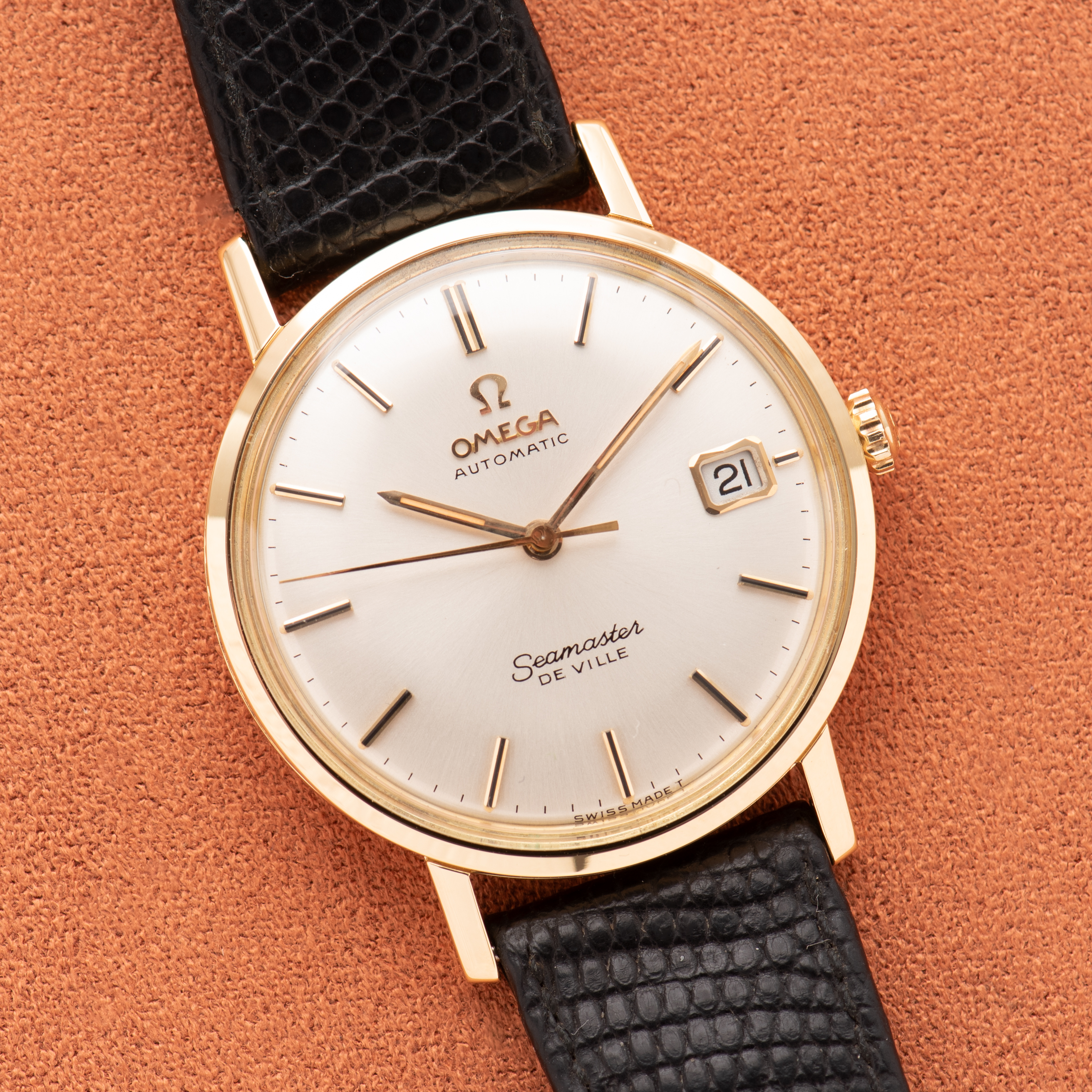 Vue de Omega Automatic Seamaster De Ville Gold 18k 0,750 réf 166.020 from 1965