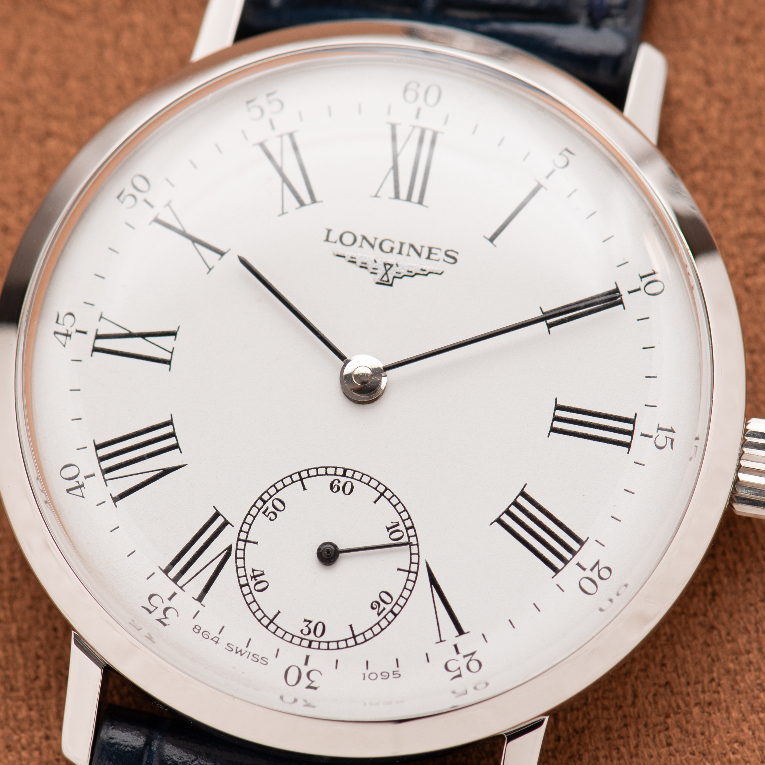 Vue de Longines Dress Watch mécanique White Roman Dial réf 1095 4 864