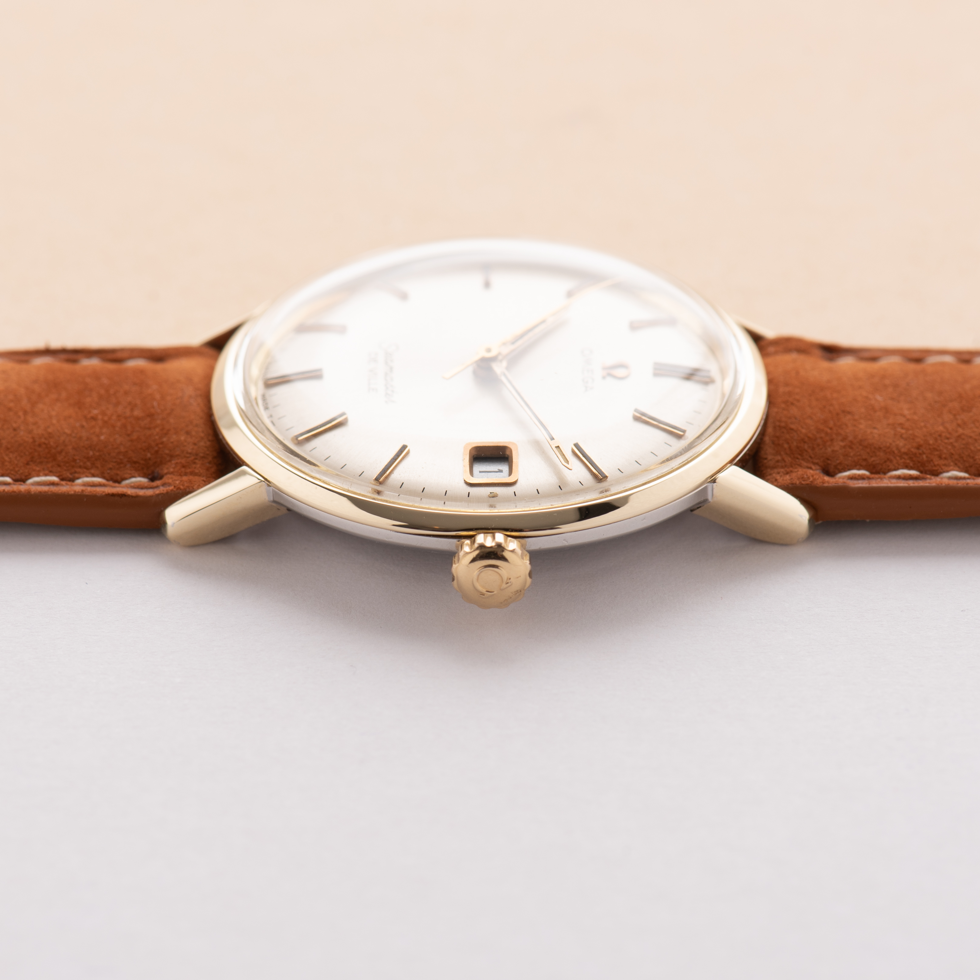 Zicht op Omega Seamaster De Ville Date Gold/Steel Réf 136.020 from 1968