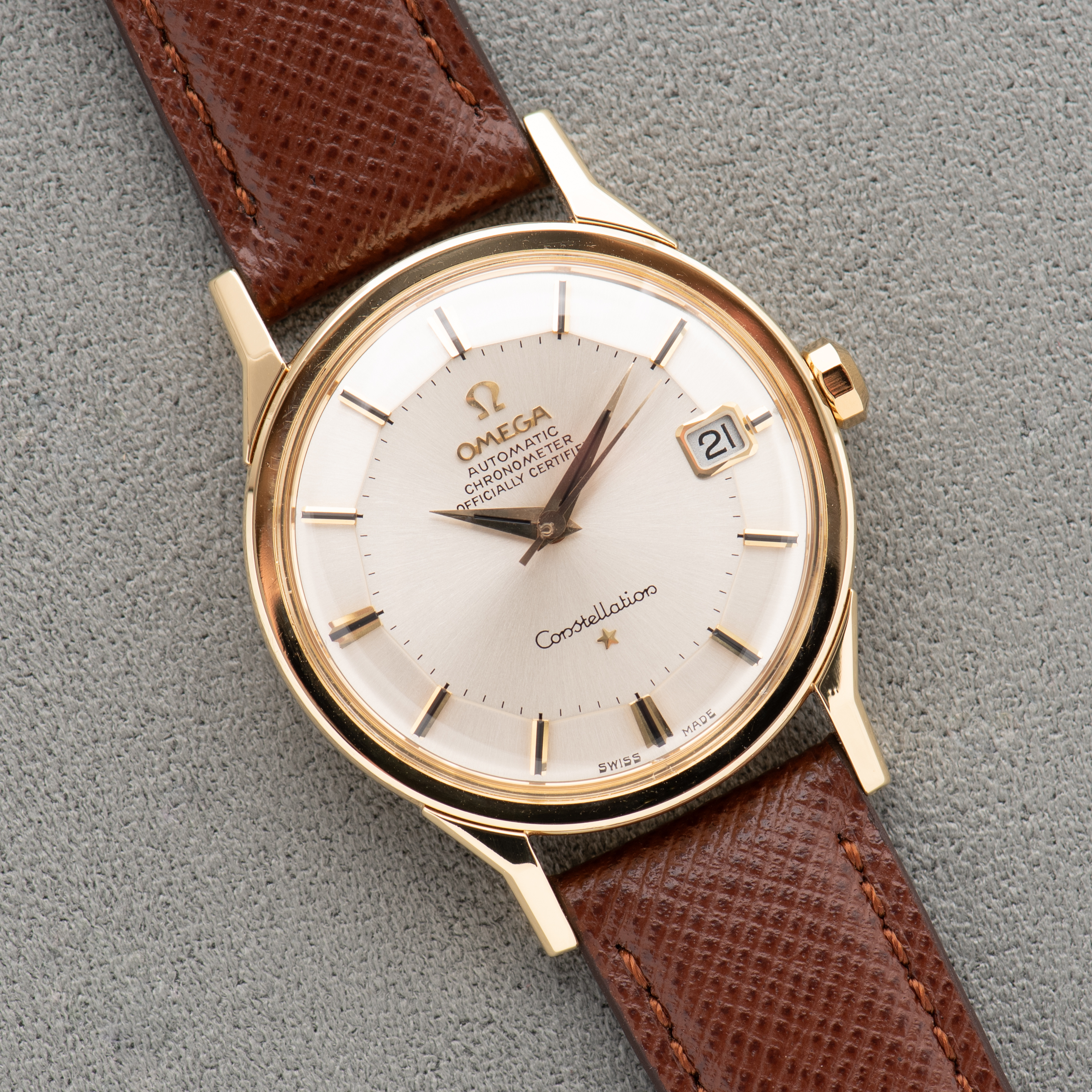 View of Omega Constellation Pie Pan 18K Gold 18K Automatic from 1967 ref 168.005