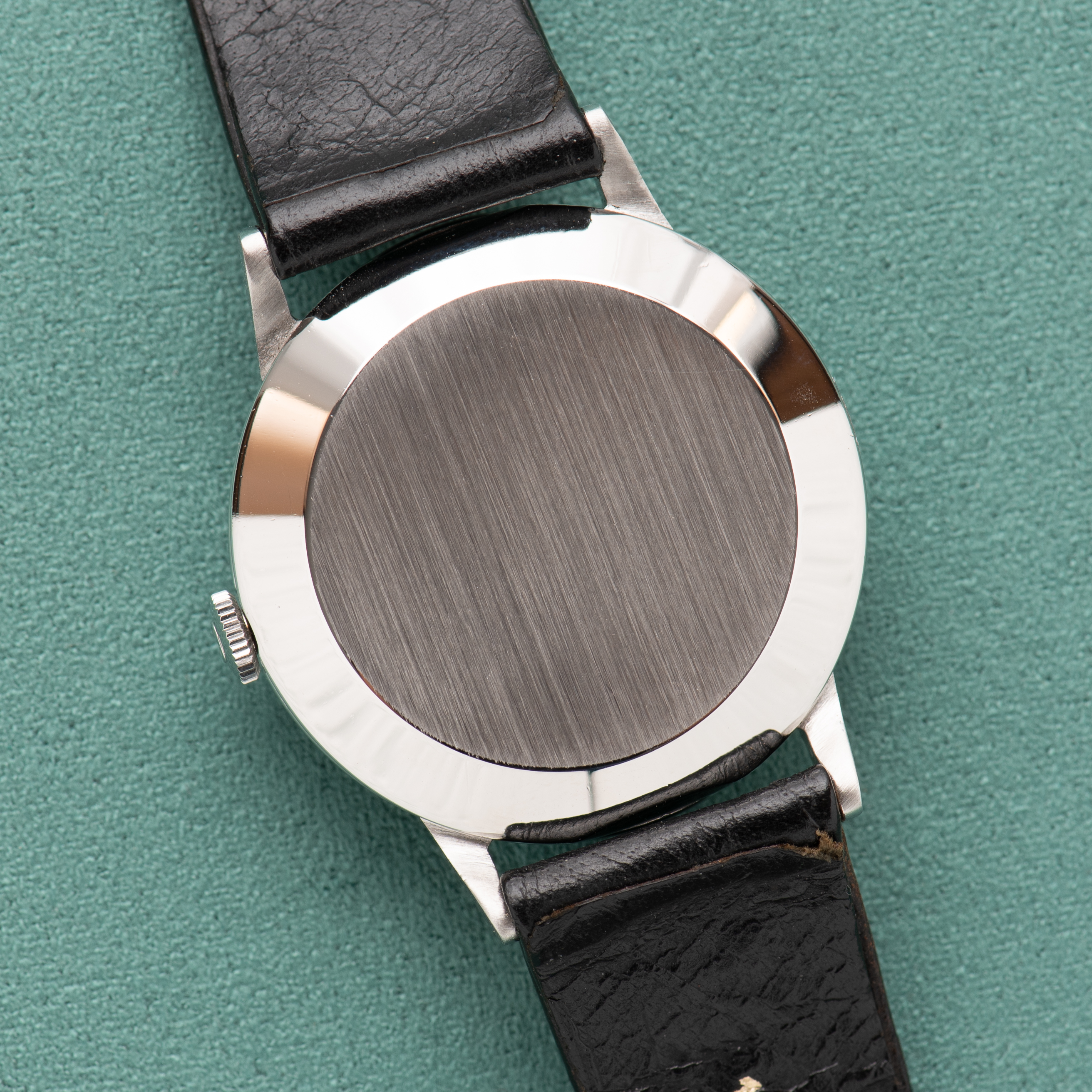 Zicht op Omega Centre Tweede Automatic Bumper Silver Dial Ref. 2445 1944