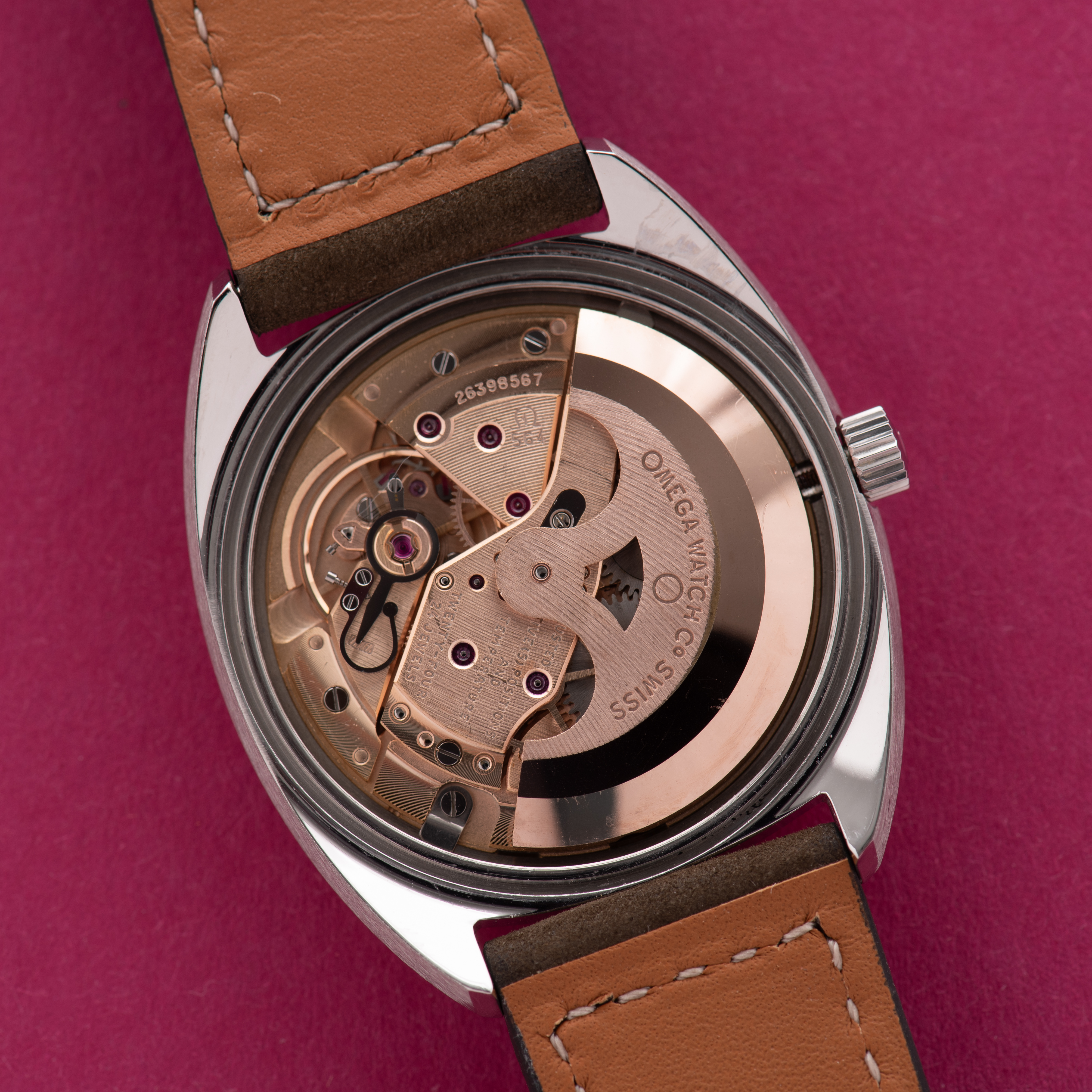 Zicht op Omega Automatische Chronometer Constellatie "Linnen wijzerplaat" Ref 168.017 vanaf 1968