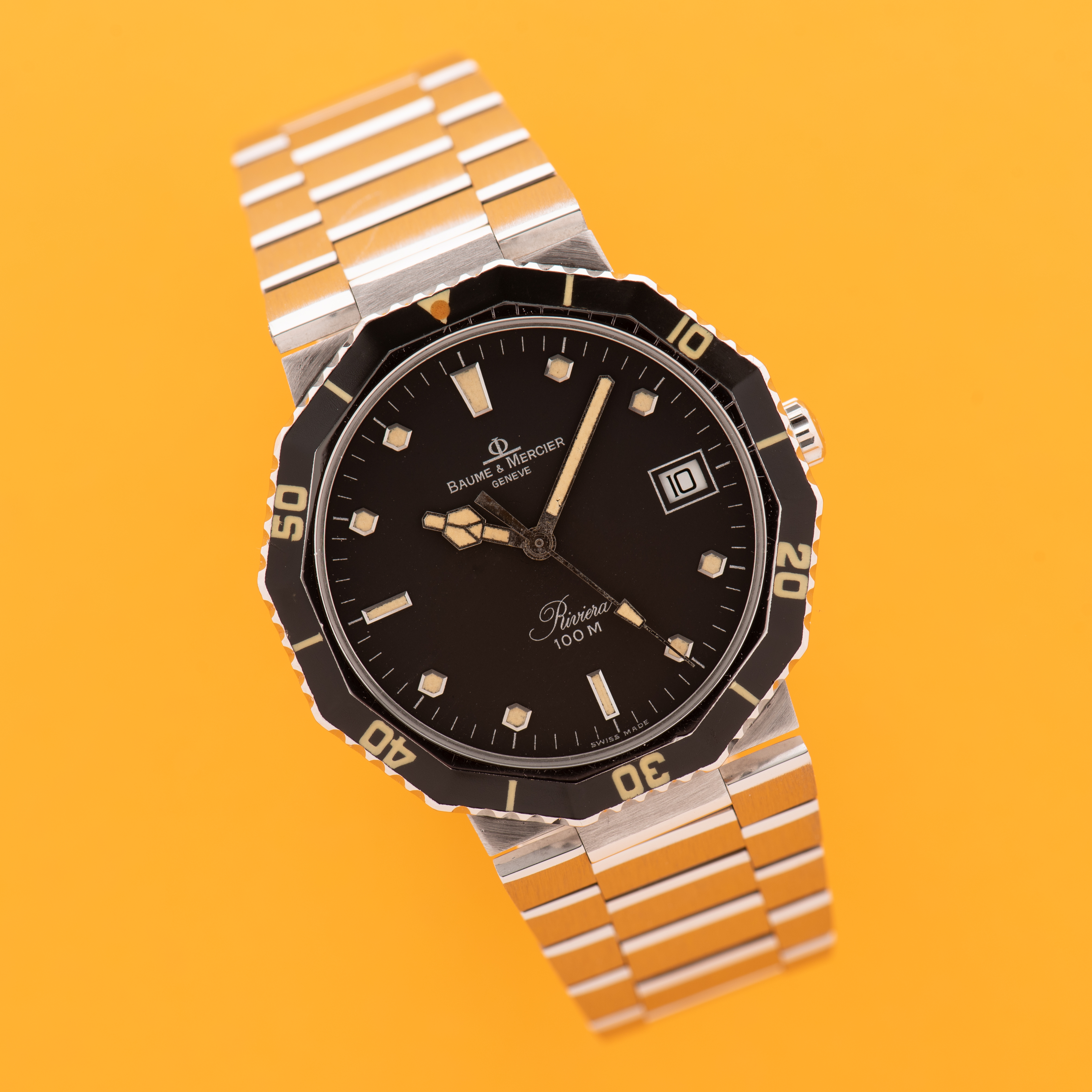 Zicht op Baume & Mercier Genève Riviera 100m Ref 4002