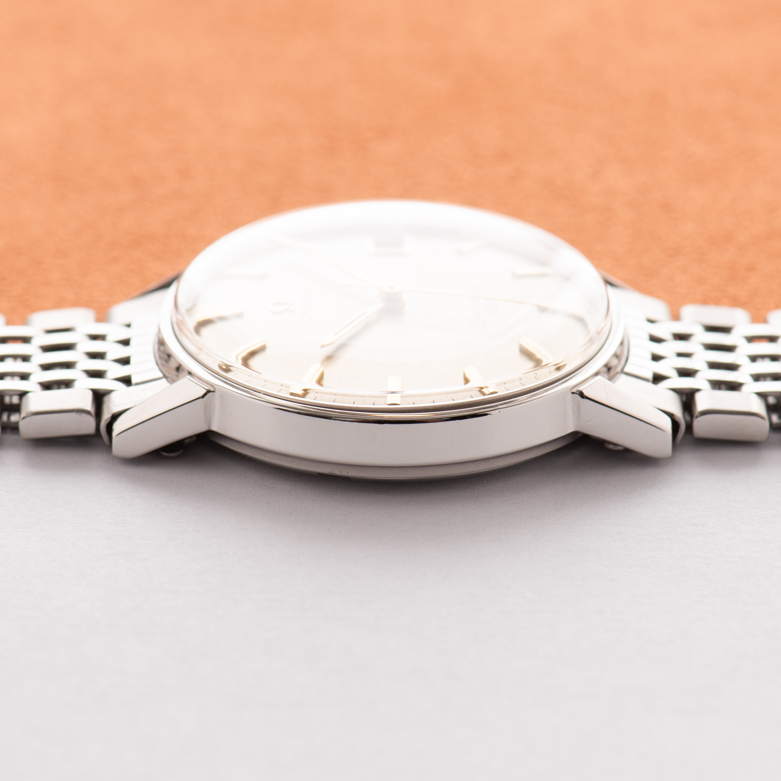 Vue de Omega Seamaster 600 réf 136.011 with Omega Milanese Mesh from 1967