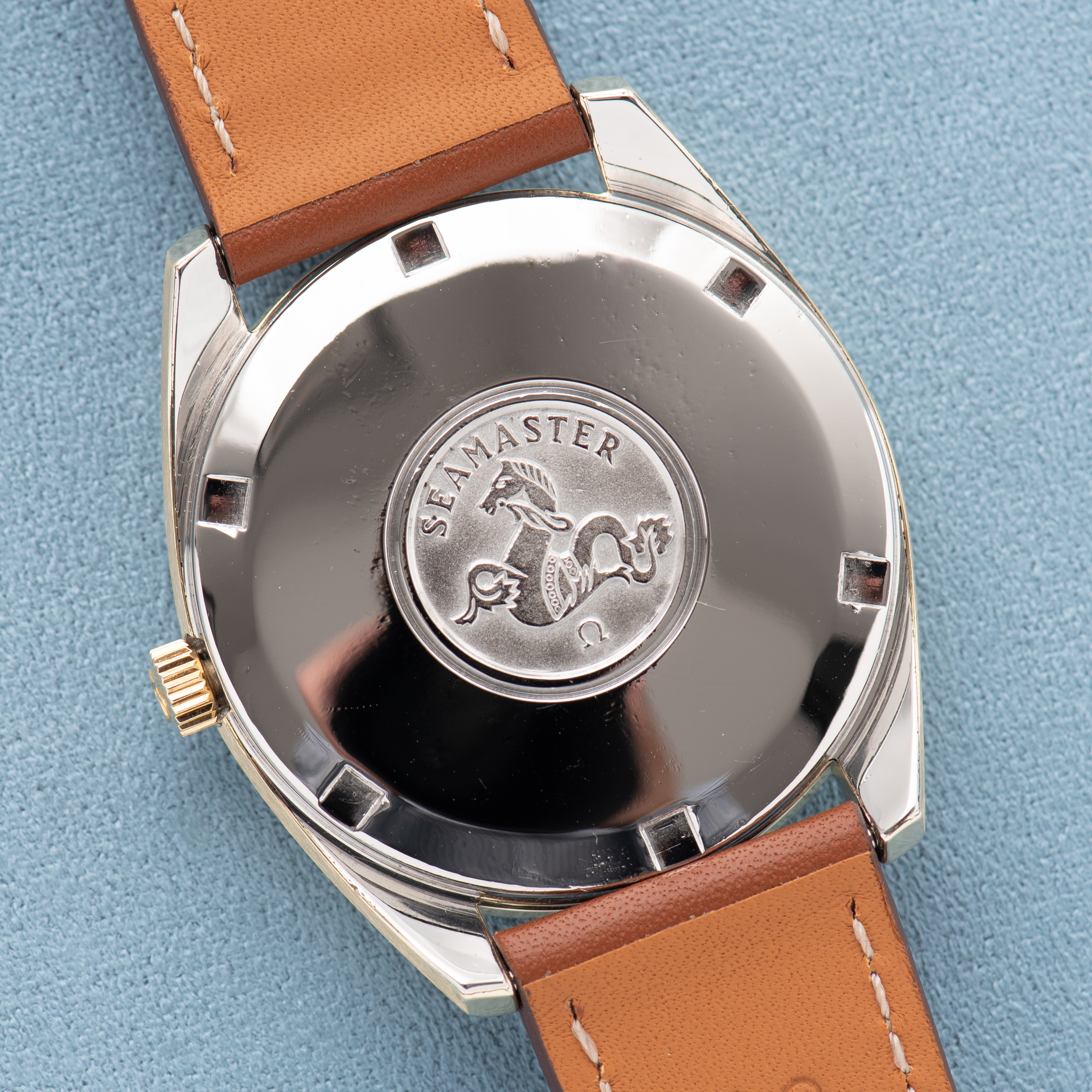 Zicht op Omega Automatic Chronometer Officialy Certified Seamaster ref 168.022/166.028