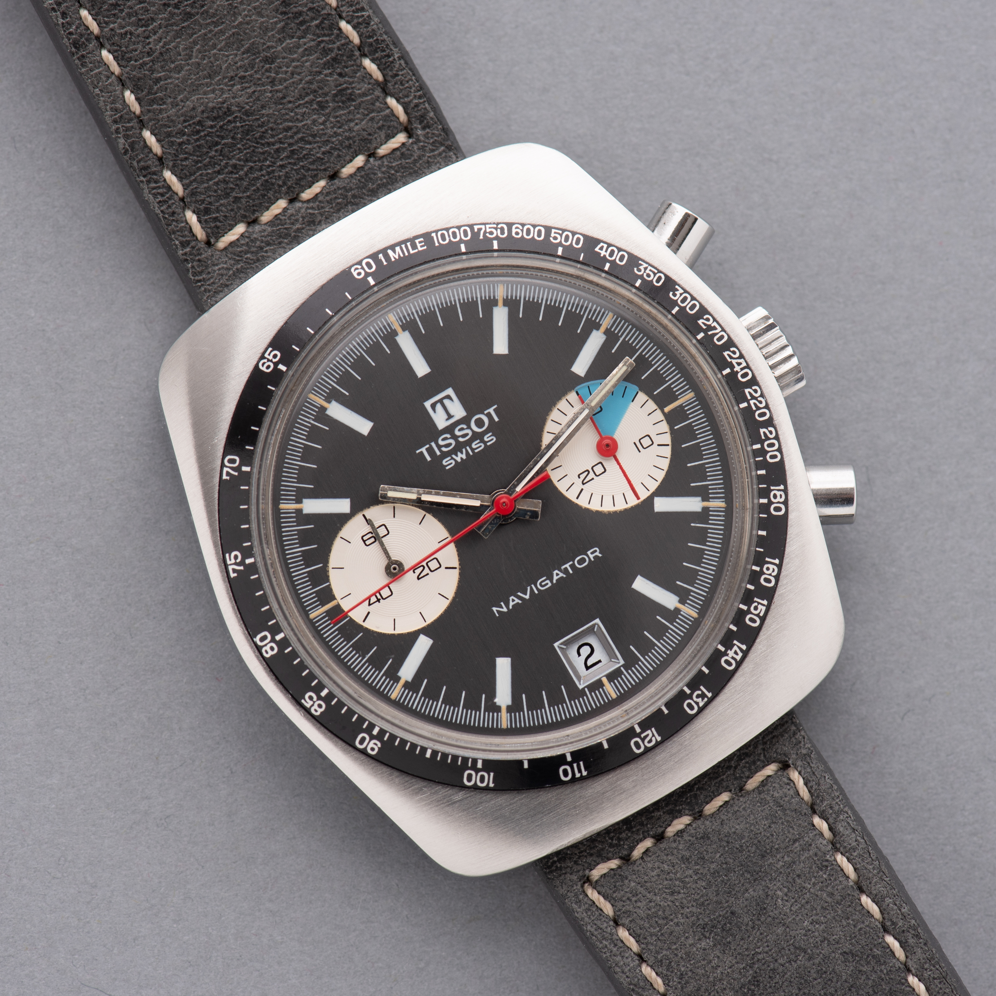 View of Tissot Swiss Navigator ref 40582 Valjoux 7734
