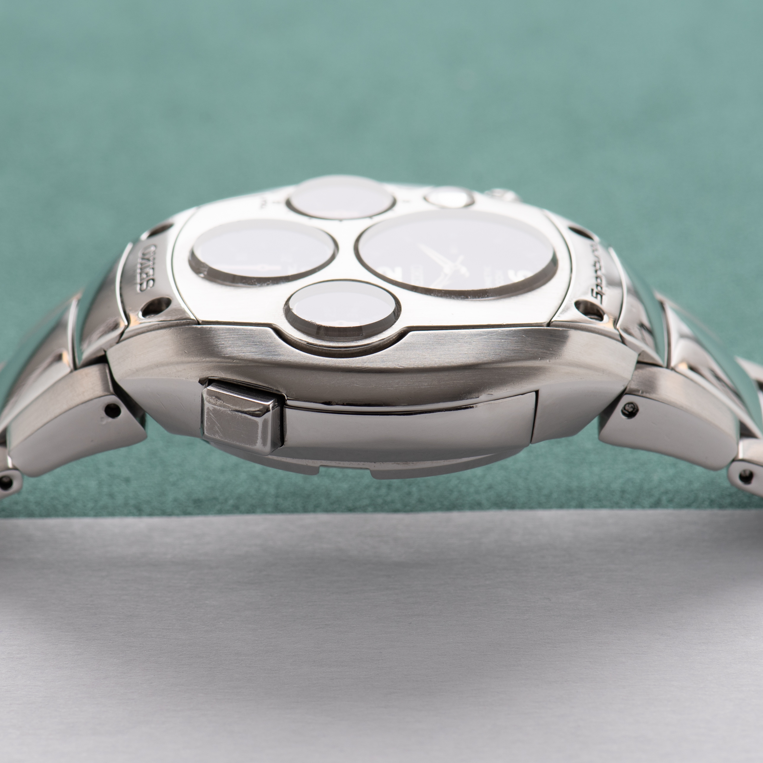 Zicht op Seiko Sportura Kinetic Chronograph SLQ015 9T82-0AC0 Seiko Serviced