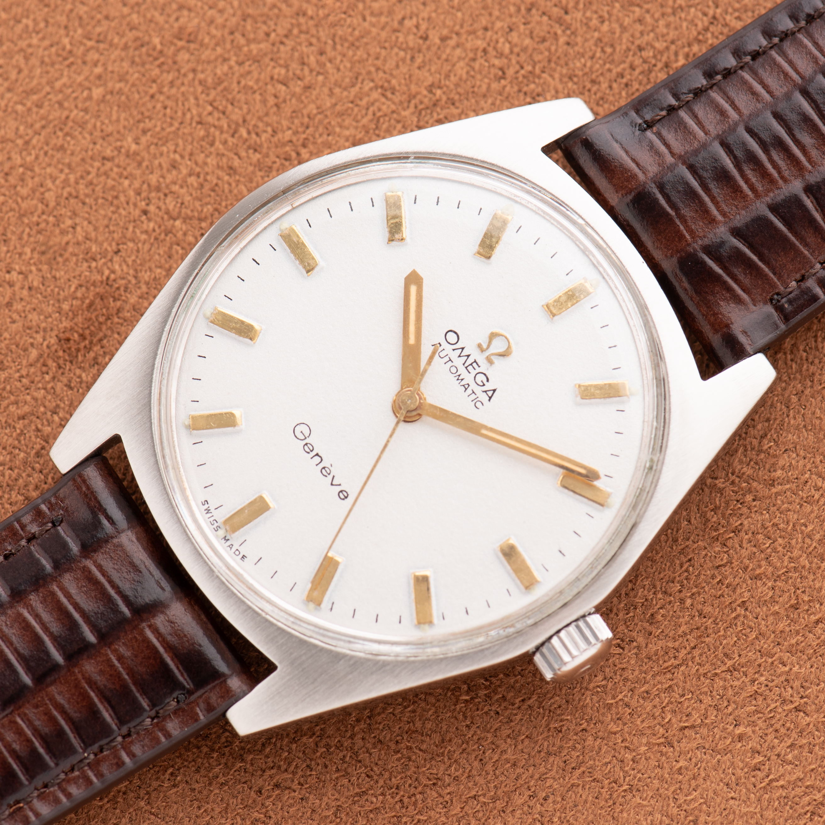 View of Omega Automatic Genève Redial white/creme Ref 166.041 cal 552 from 1968
