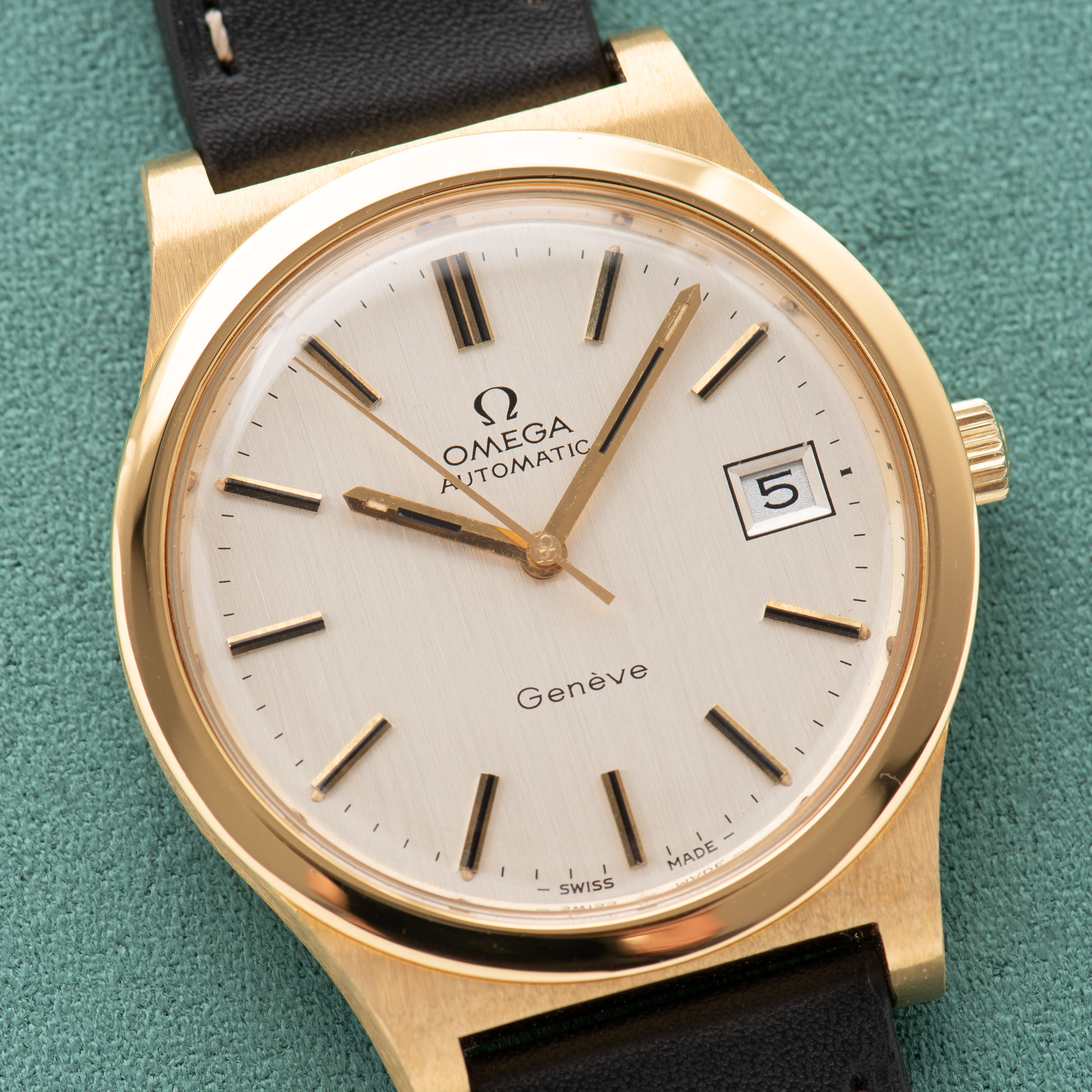 Vue de Omega Genève Automatique Date Réf 166.0168 from 1974
