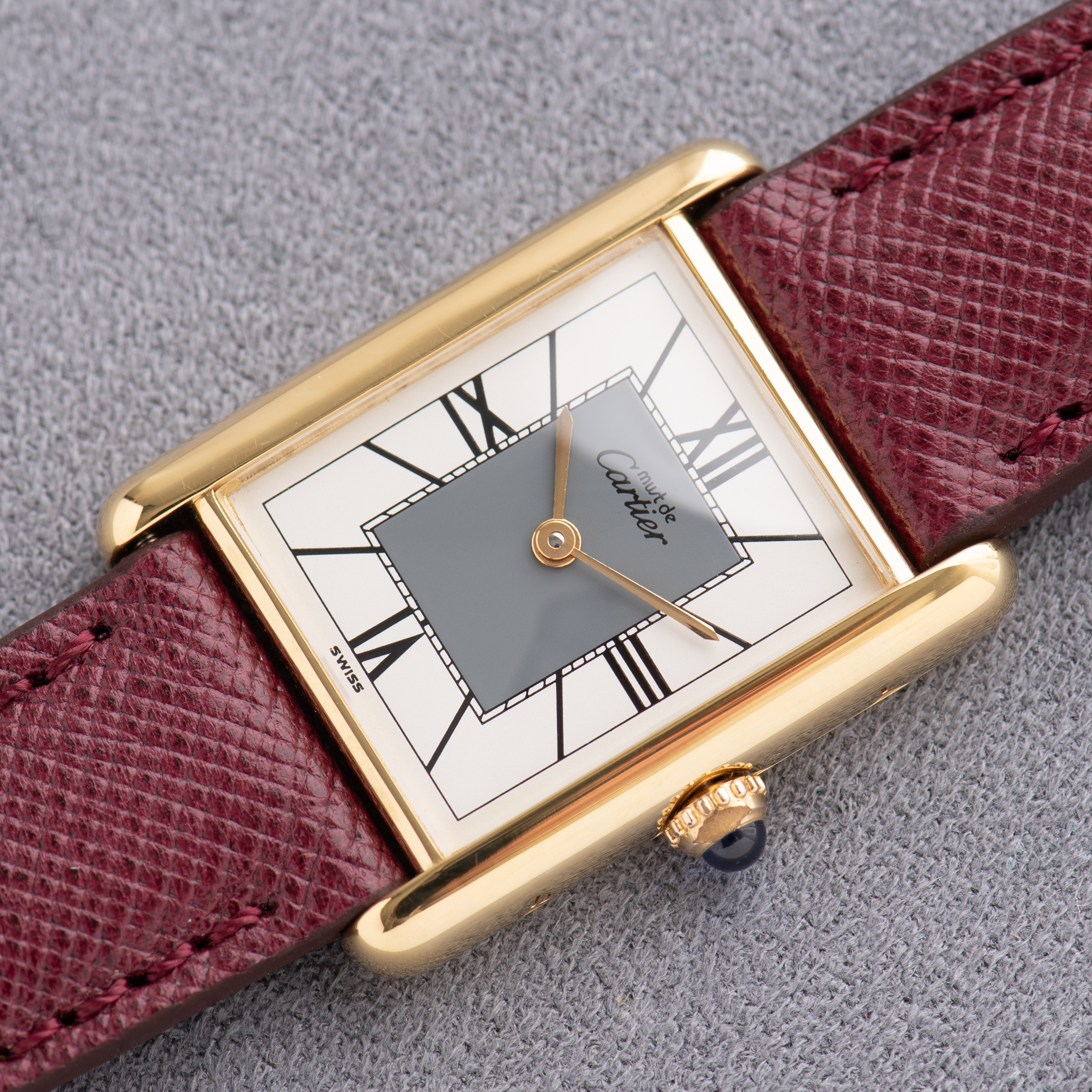 View of Cartier Tank De Must Vermeil GM Full Set Réf 590005