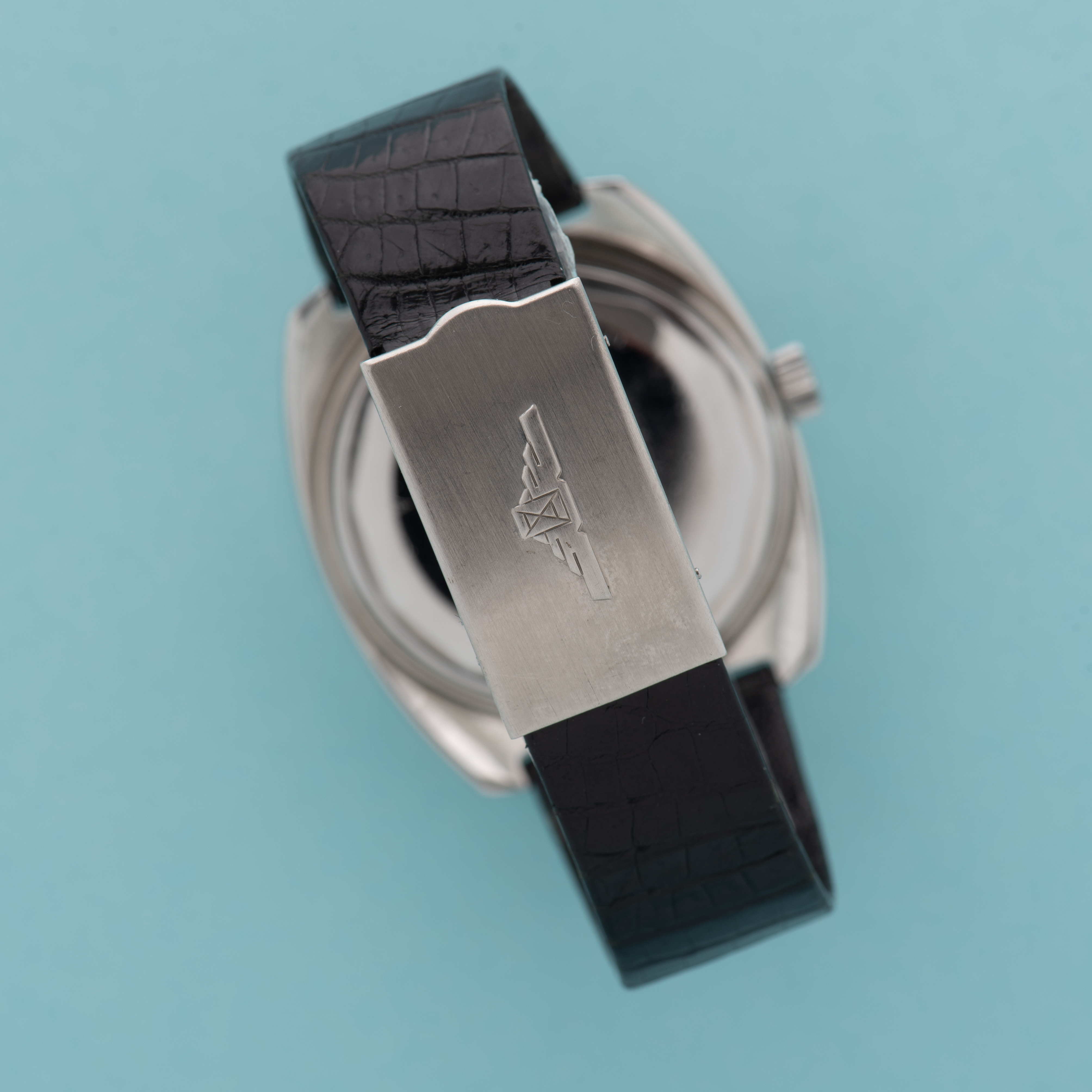 Zicht op Longines Ultronic réf 8484-1 cal 6312