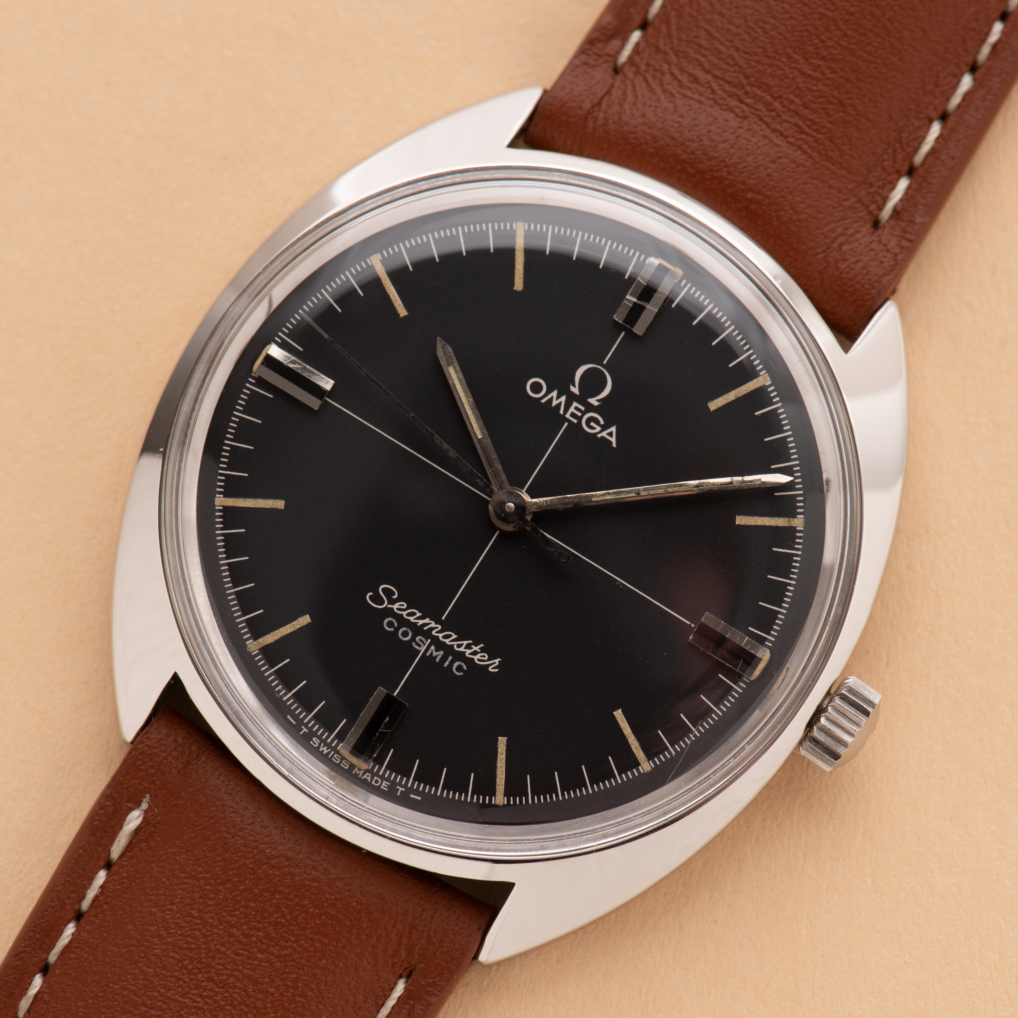 Vue de Omega Seamaster Cosmic réf 135.017 cal 601 from 1966