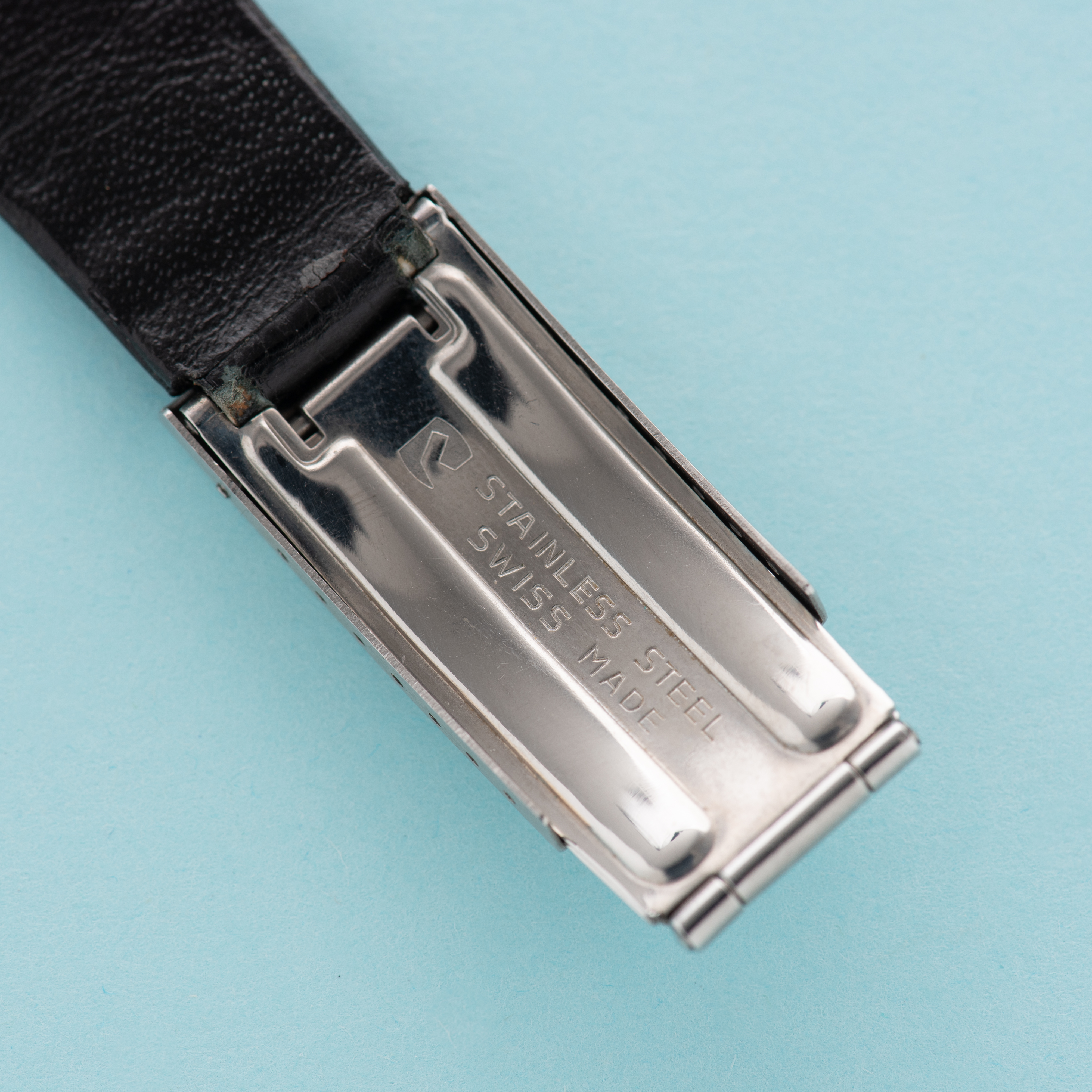Zicht op Longines Ultronic réf 8484-1 cal 6312