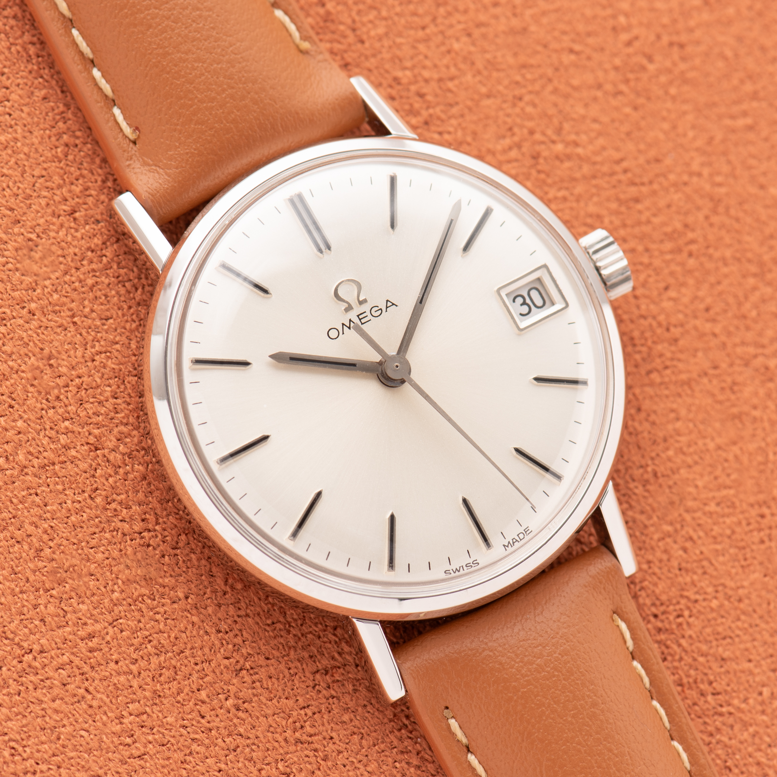 Zicht op Omega Dress Centre Seconds Cal 611 Réf 132.018 from 1965