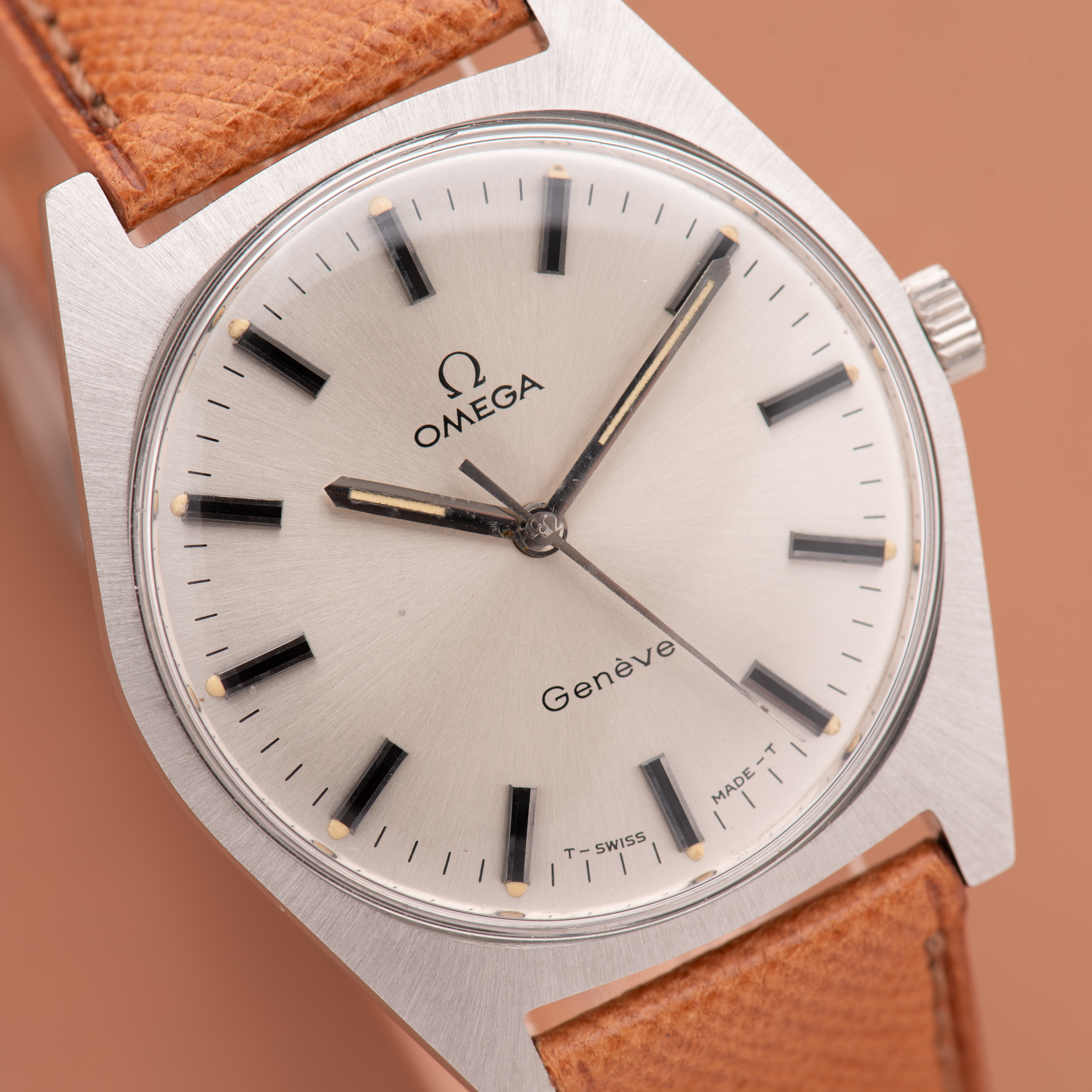 View of Omega Genève mécanique réf 135.041 cal 601 from 1970