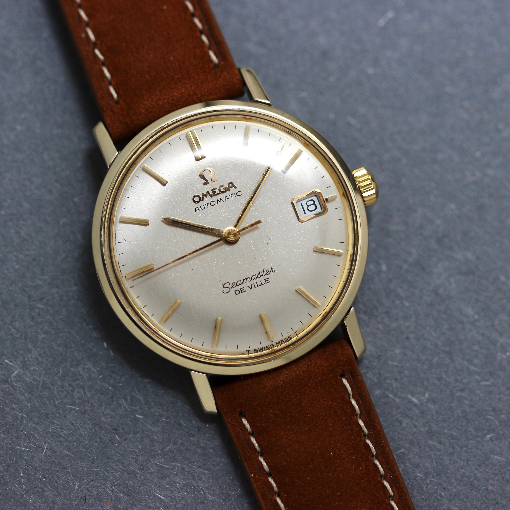 View of Omega Automatic Seamaster ref 166.020 cal 562
