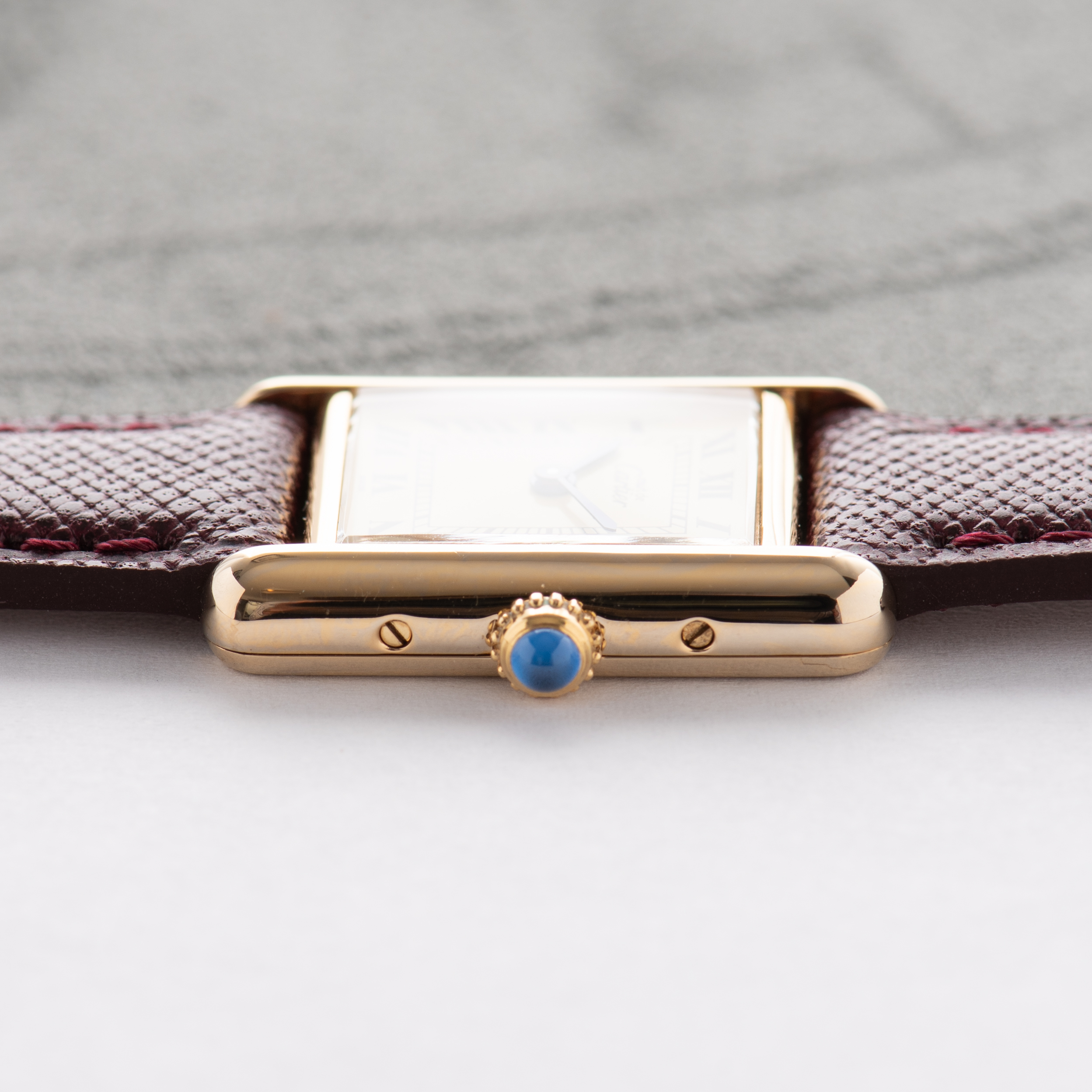 View of Cartier Must by Tank Vermeil Roman Lemon Dial Full Set 1992