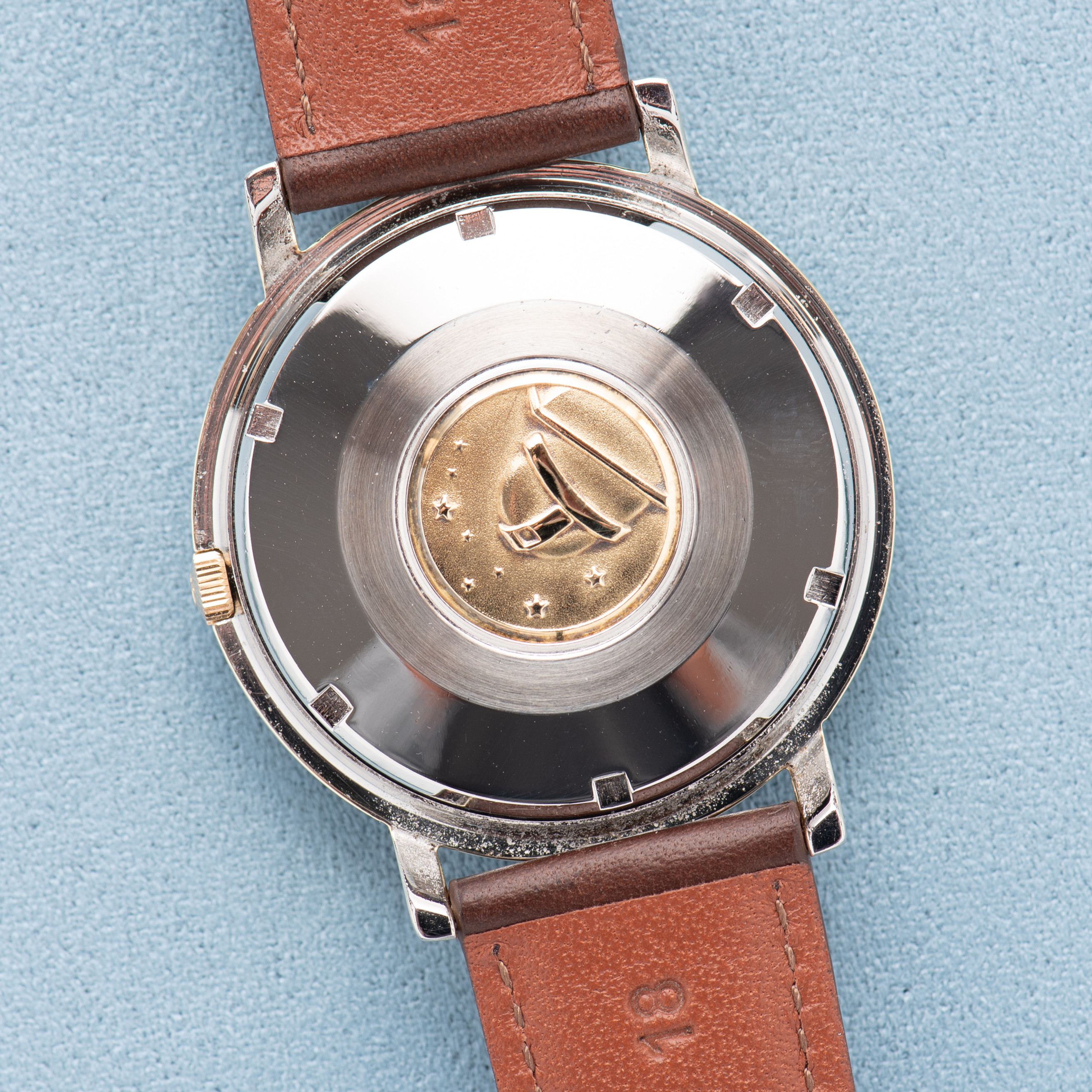 Zicht op Omega Constellation Auto Chronometer Gold Capped – Cal 561 – Ref. 168.004 – 1963