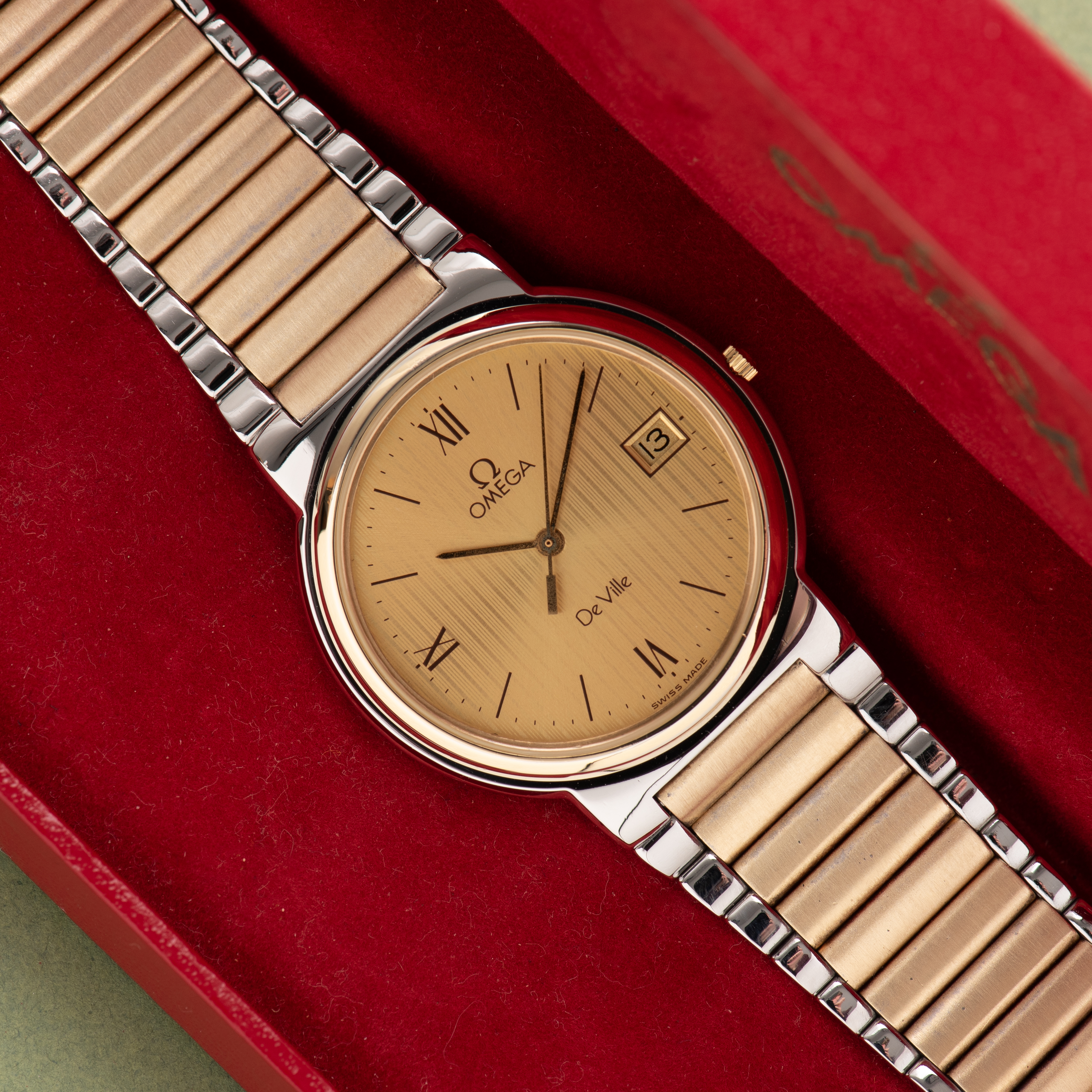 Vue de Omega De Ville Quartz Gold plated/steel réf 196.0256 from 1984