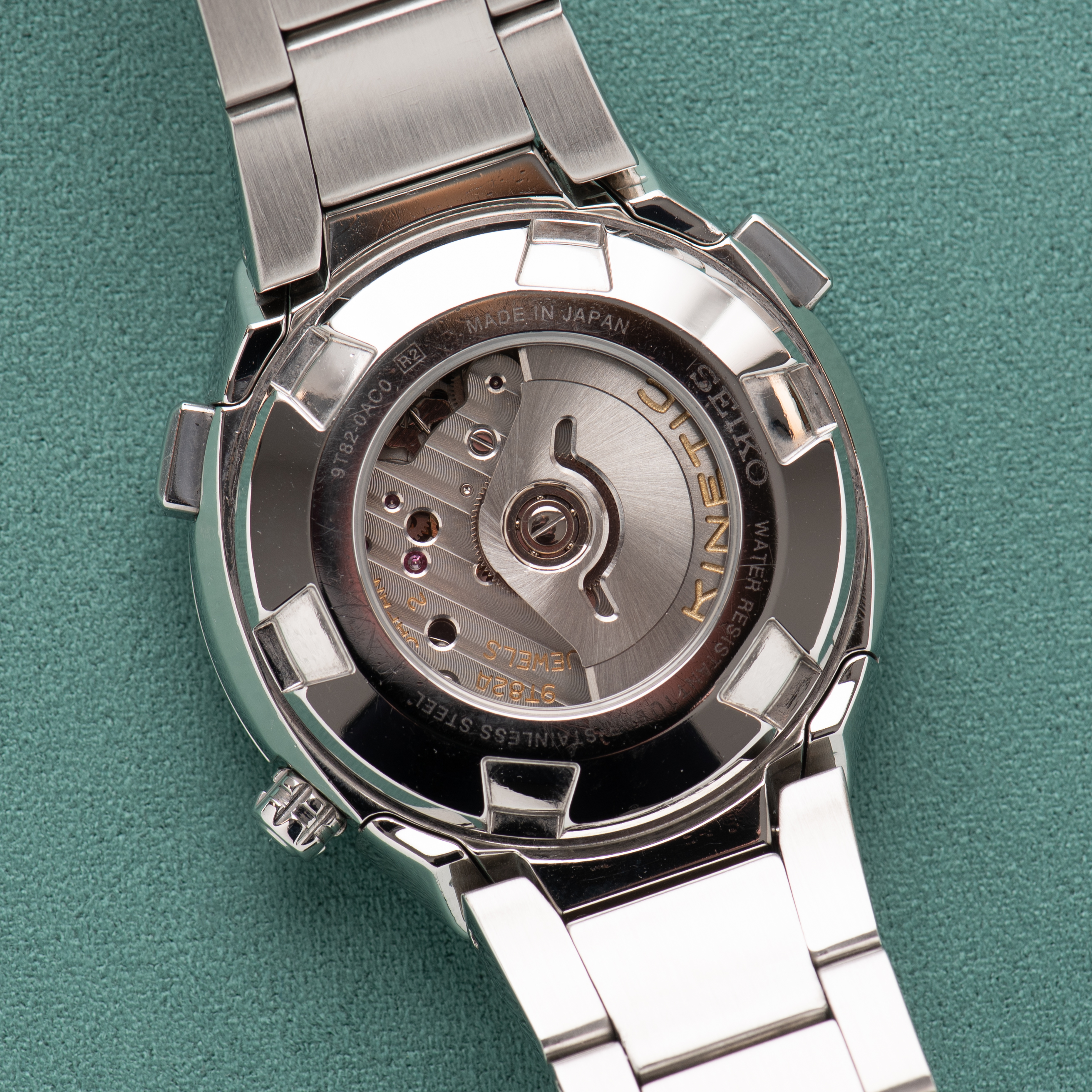 Zicht op Seiko Sportura Kinetic Chronograph SLQ015 9T82-0AC0 Seiko Serviced