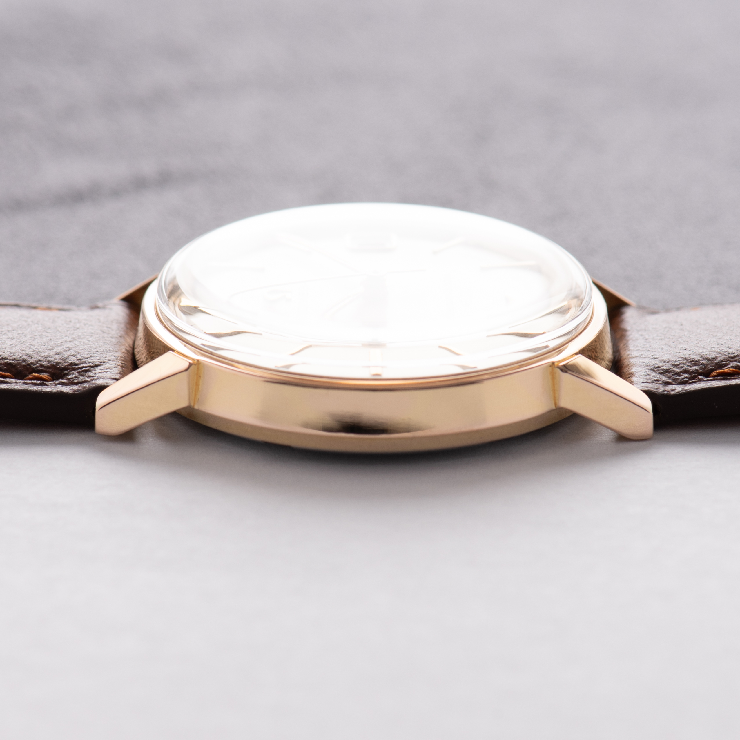 Zicht op Omega Seamaster 600 Goldplated Date Réf 136.011 Like New from 1964
