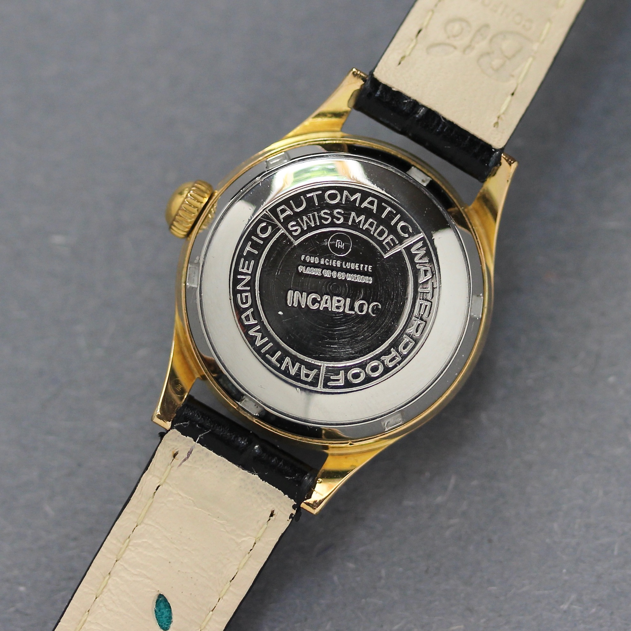 Vue de Piaget Automatic réf 9218 ETA 1216