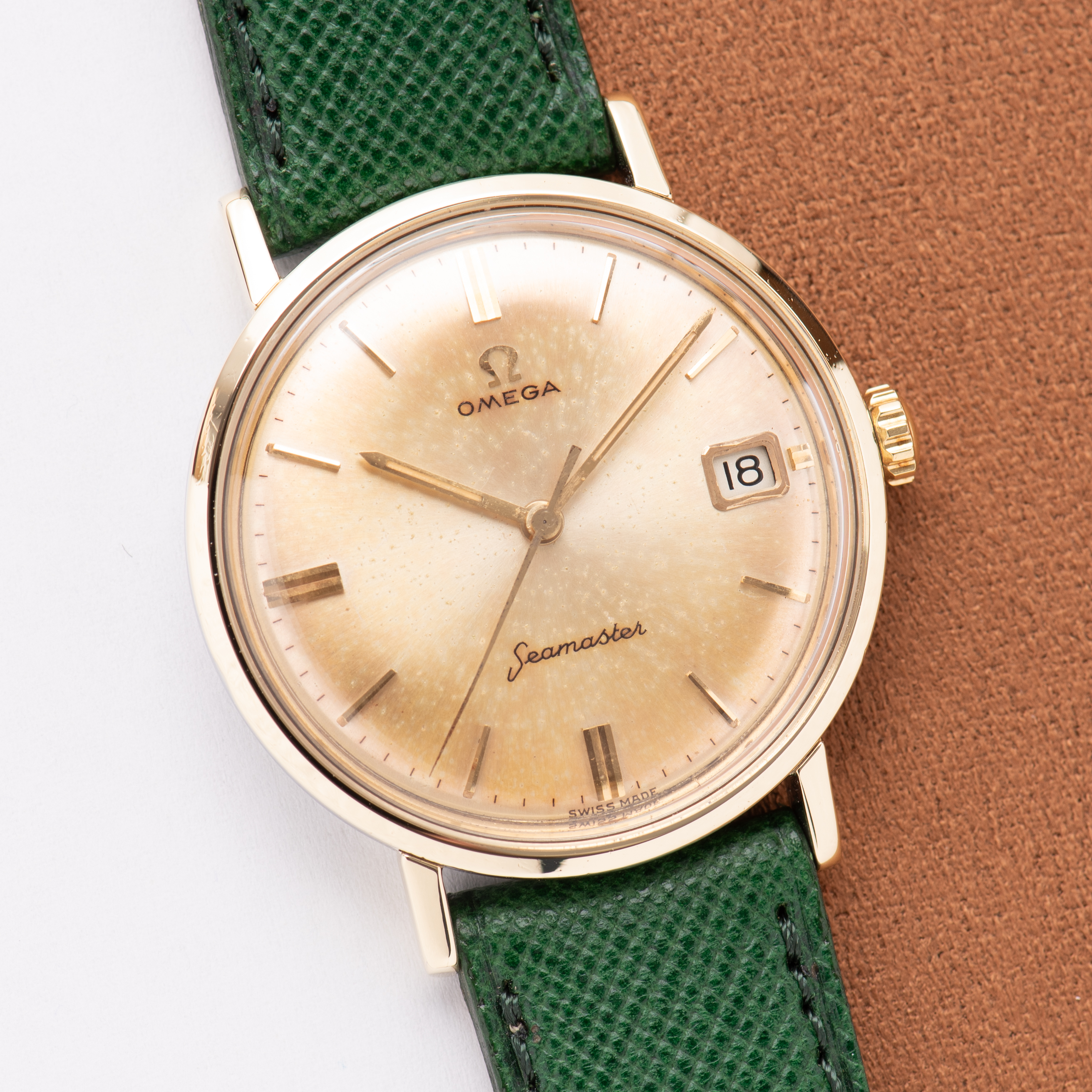 View of Omega Seamaster ‘Pre De Ville’ mécanique réf 14775-61SC from 1961