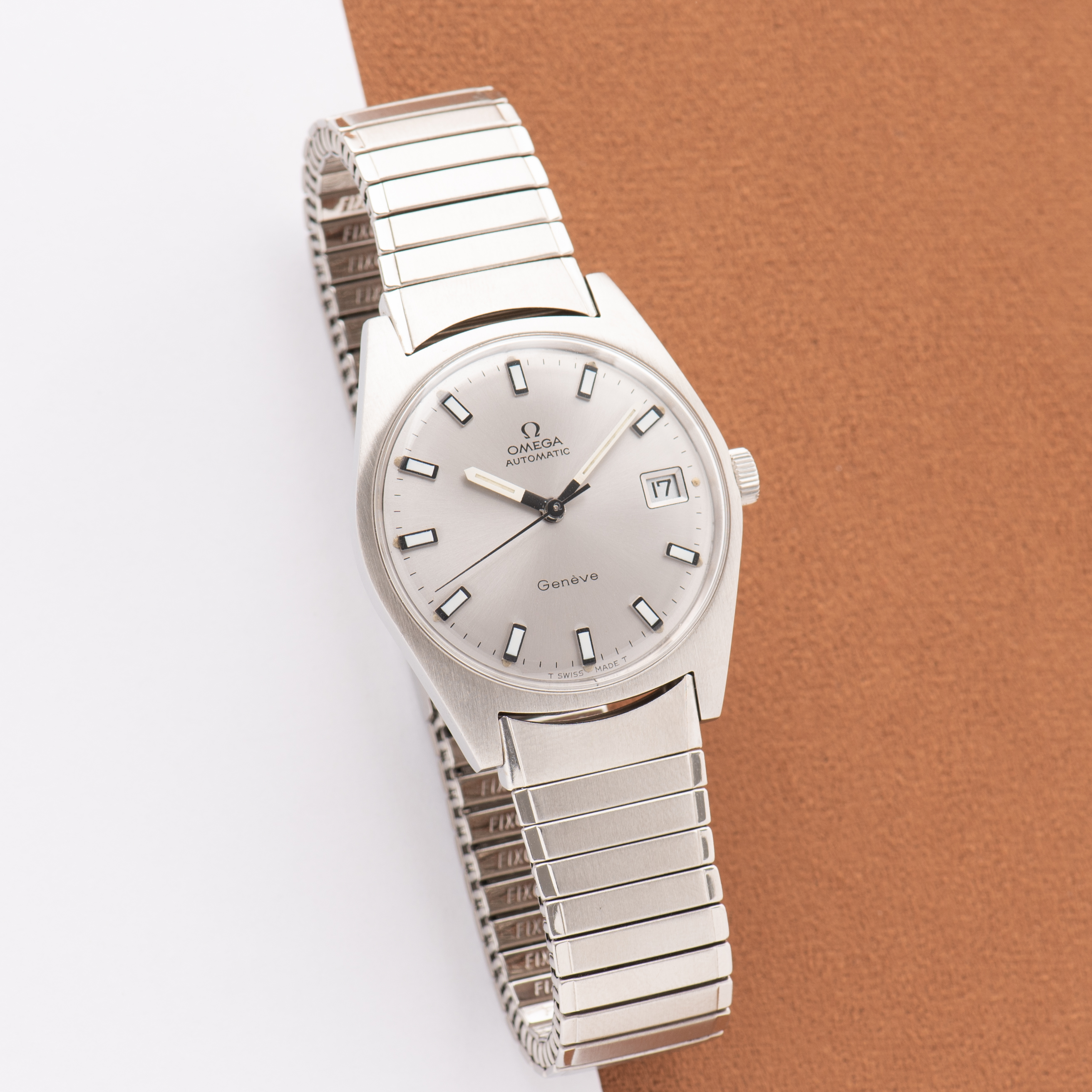 Vue de Omega Automatic Genève Silver Dial/ White Index réf 166.041 from 1968