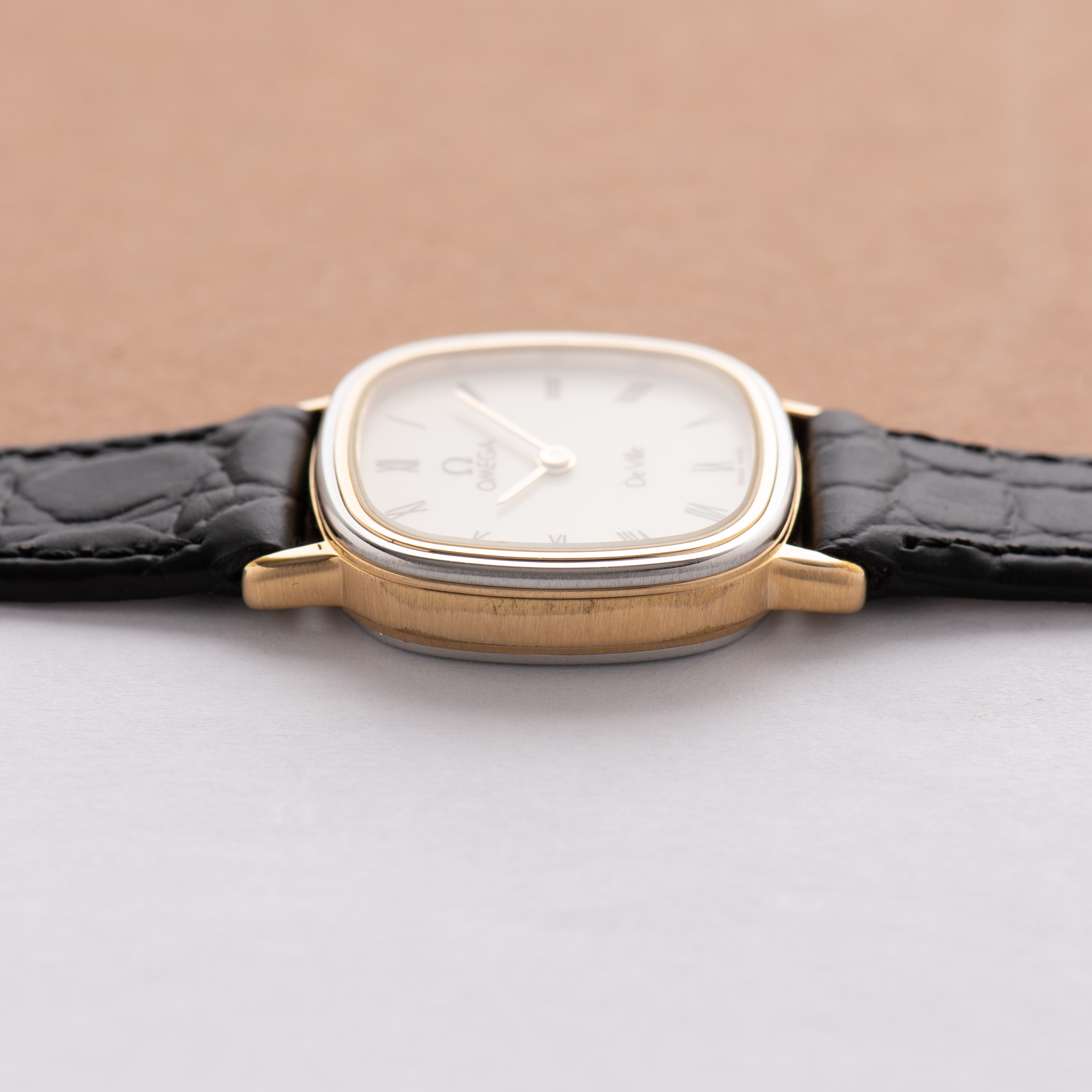 View of Omega De Ville mécanique Goldplated réf 5110579 from 1970'