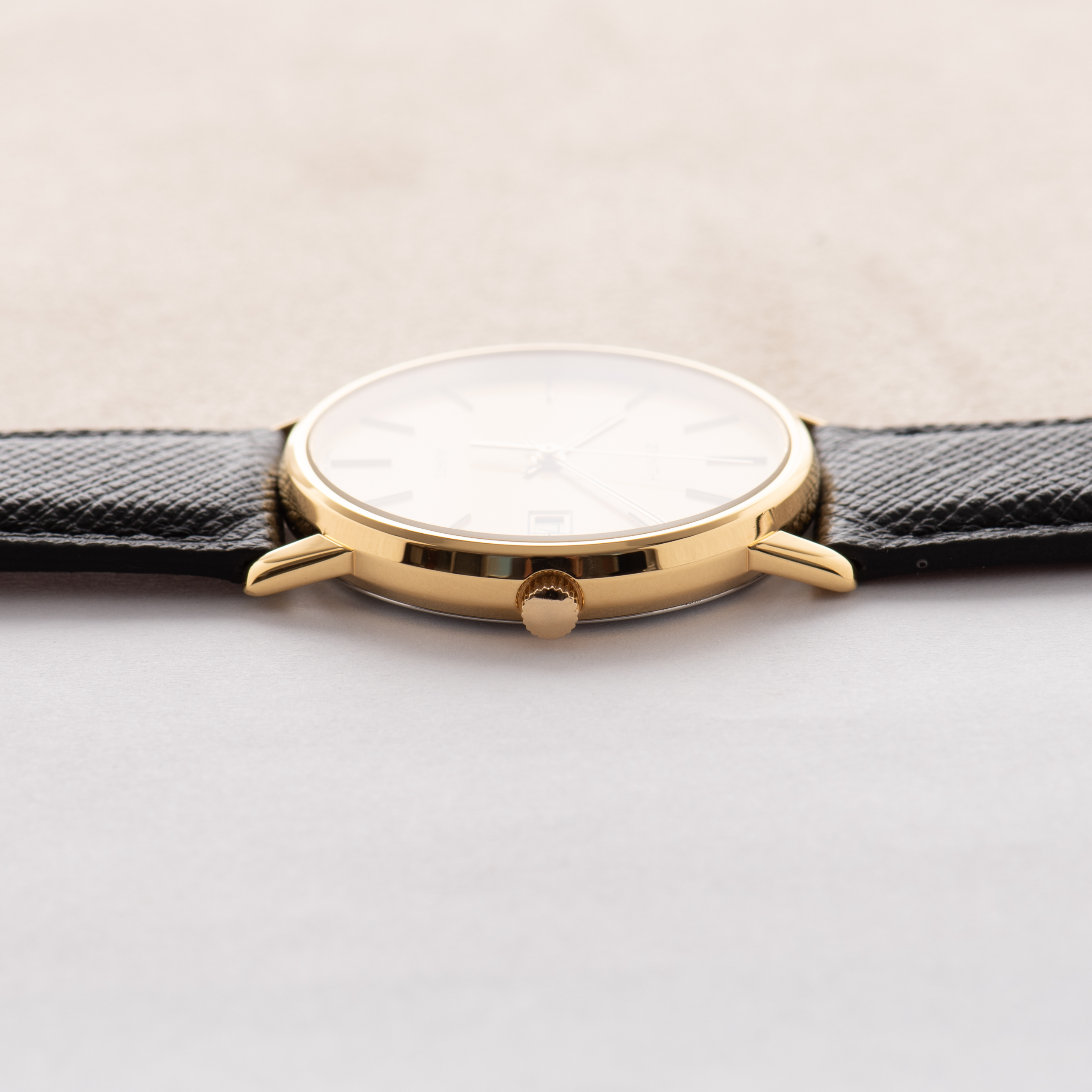 View of Zenith Quartz Date GoldPlated