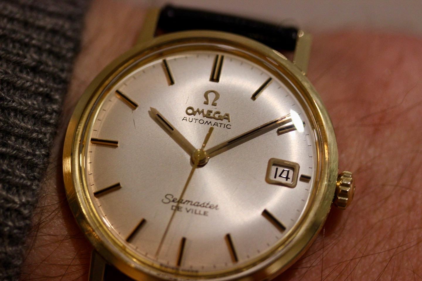 Zicht op Omega Automatic Seamaster Gold City 18k 0,750 Ref 166.020