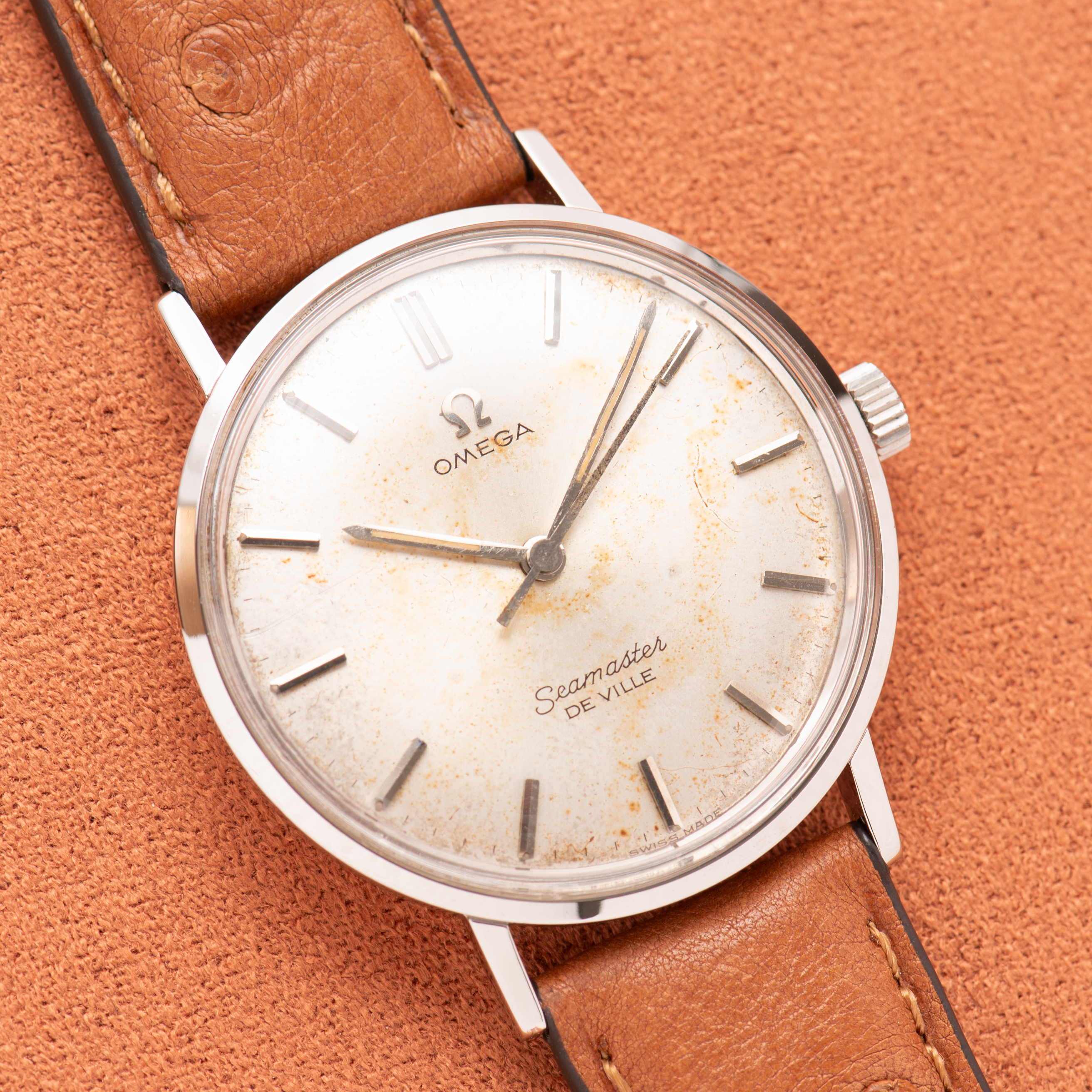 Vue de Omega Seamaster De Ville Silver Patina Dial Réf 14765-1SC from 1962