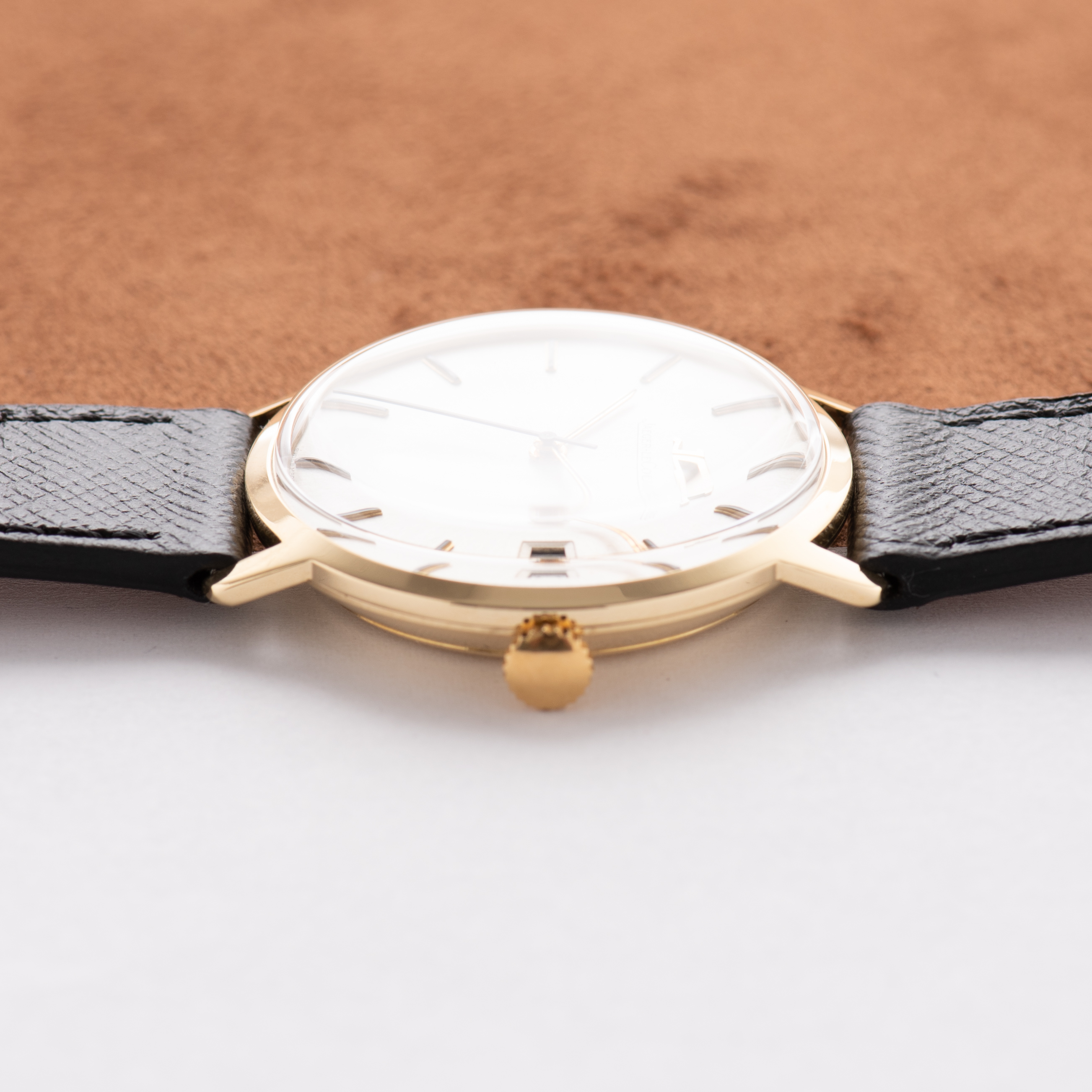View of Jaeger LeCoultre Dress Watch mécanique Gold 18K K886