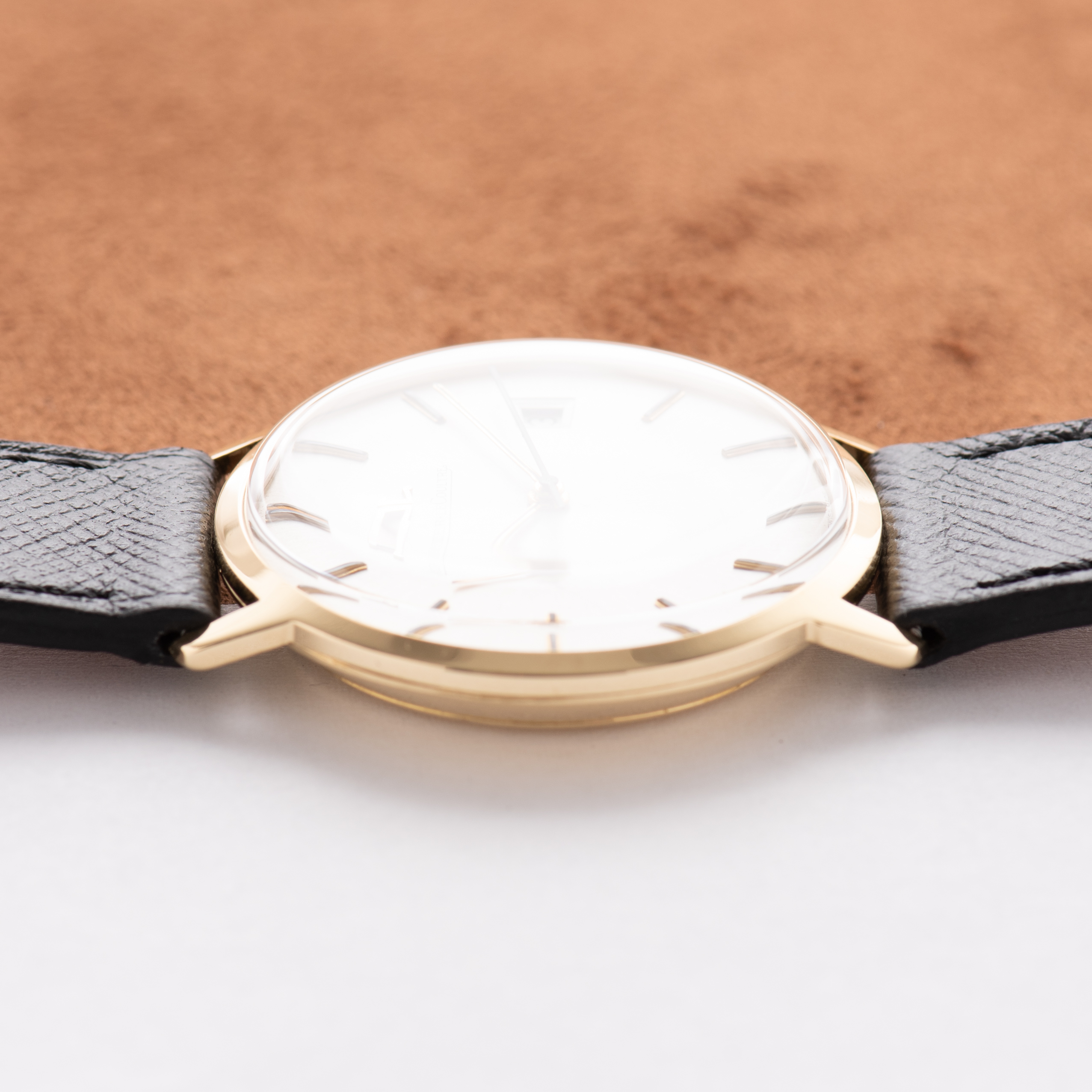 View of Jaeger LeCoultre Dress Watch mécanique Gold 18K K886