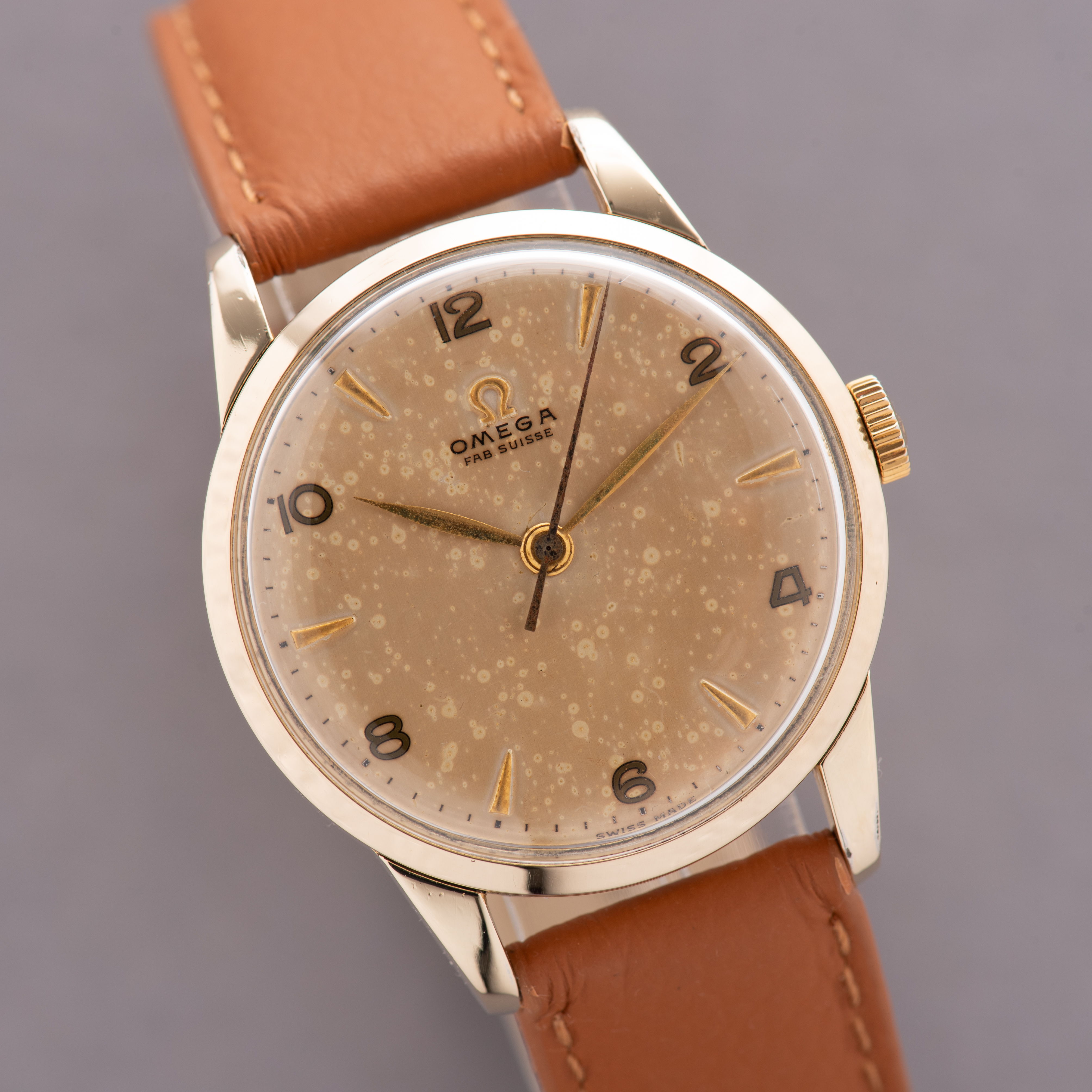 Zicht op Omega mécanique cal 283 réf 2513-2 from 1950