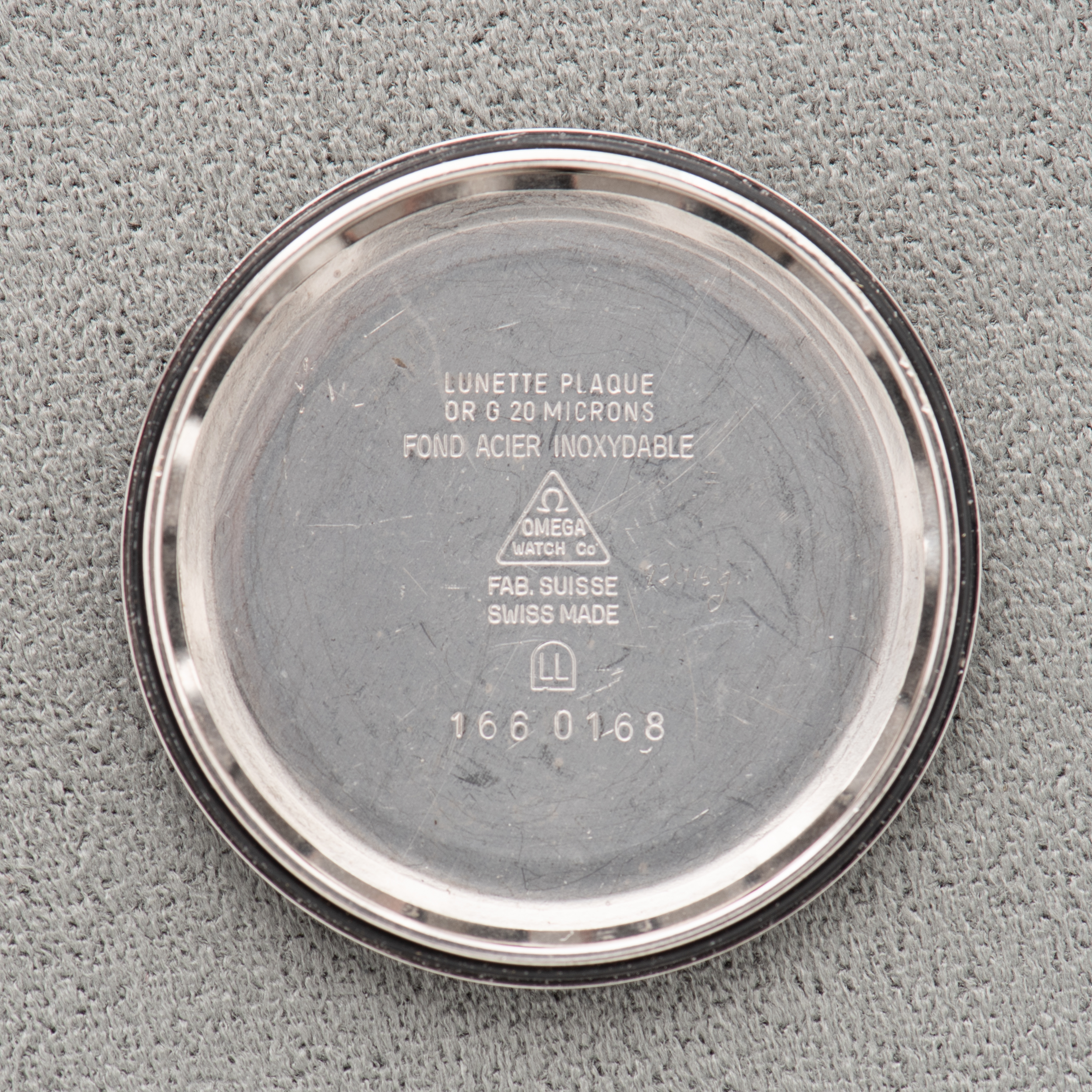Zicht op Omega Geneva Automatic Date Breguet Dial Ref 166.068 uit 1973