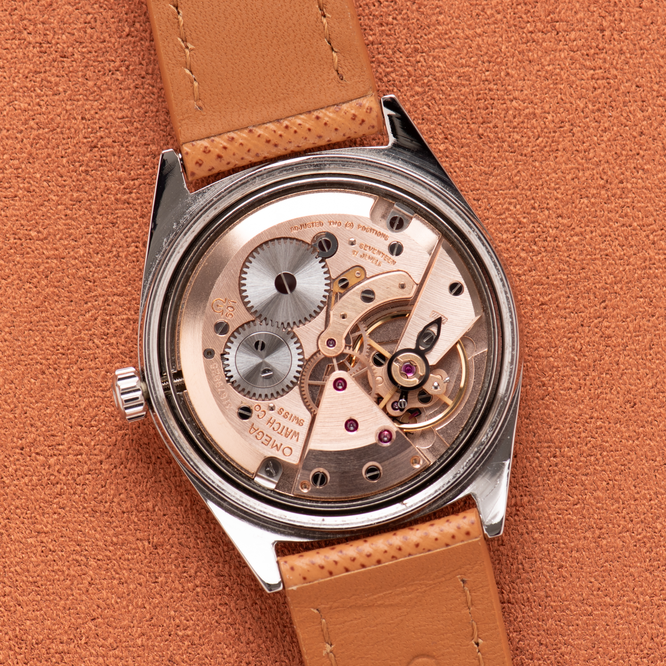 Zicht op Omega Genève mécanique réf 135.041 from 1969