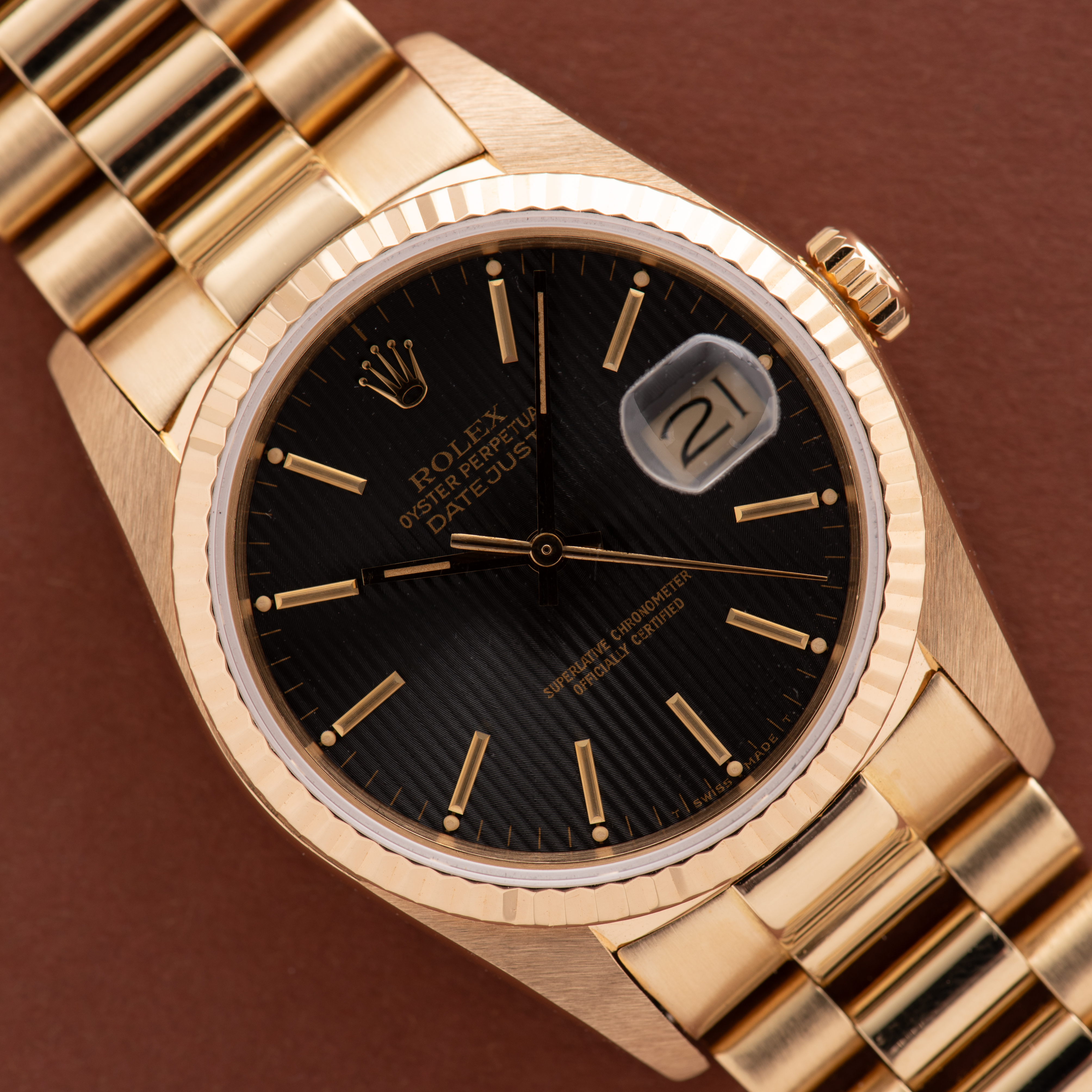 Vue de Rolex Oyster Perpetual Datejust tapisserie black dial Réf 16018 from 1986