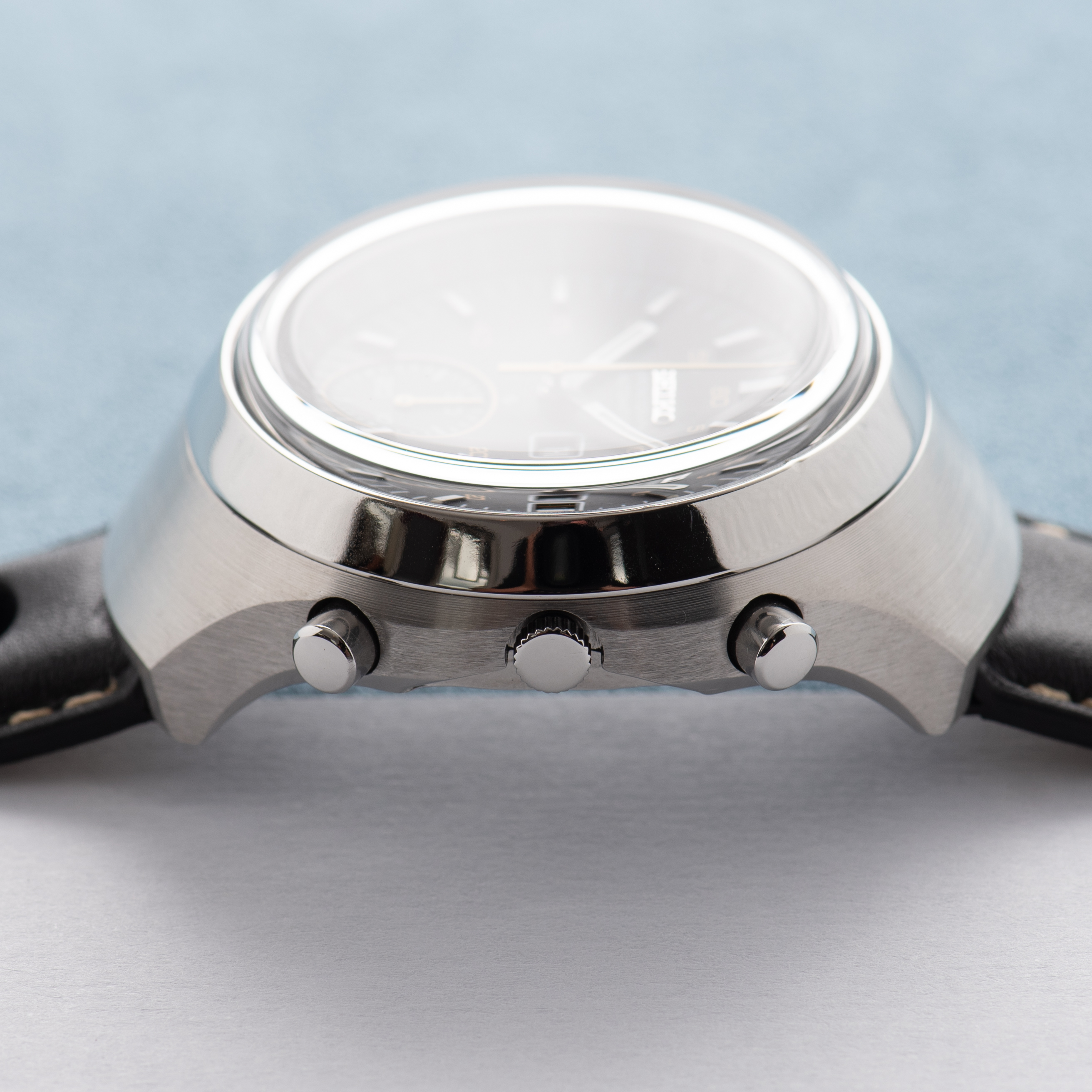 Zicht op Seiko Chronograph Helmet Darth Vader réf 6139-7100