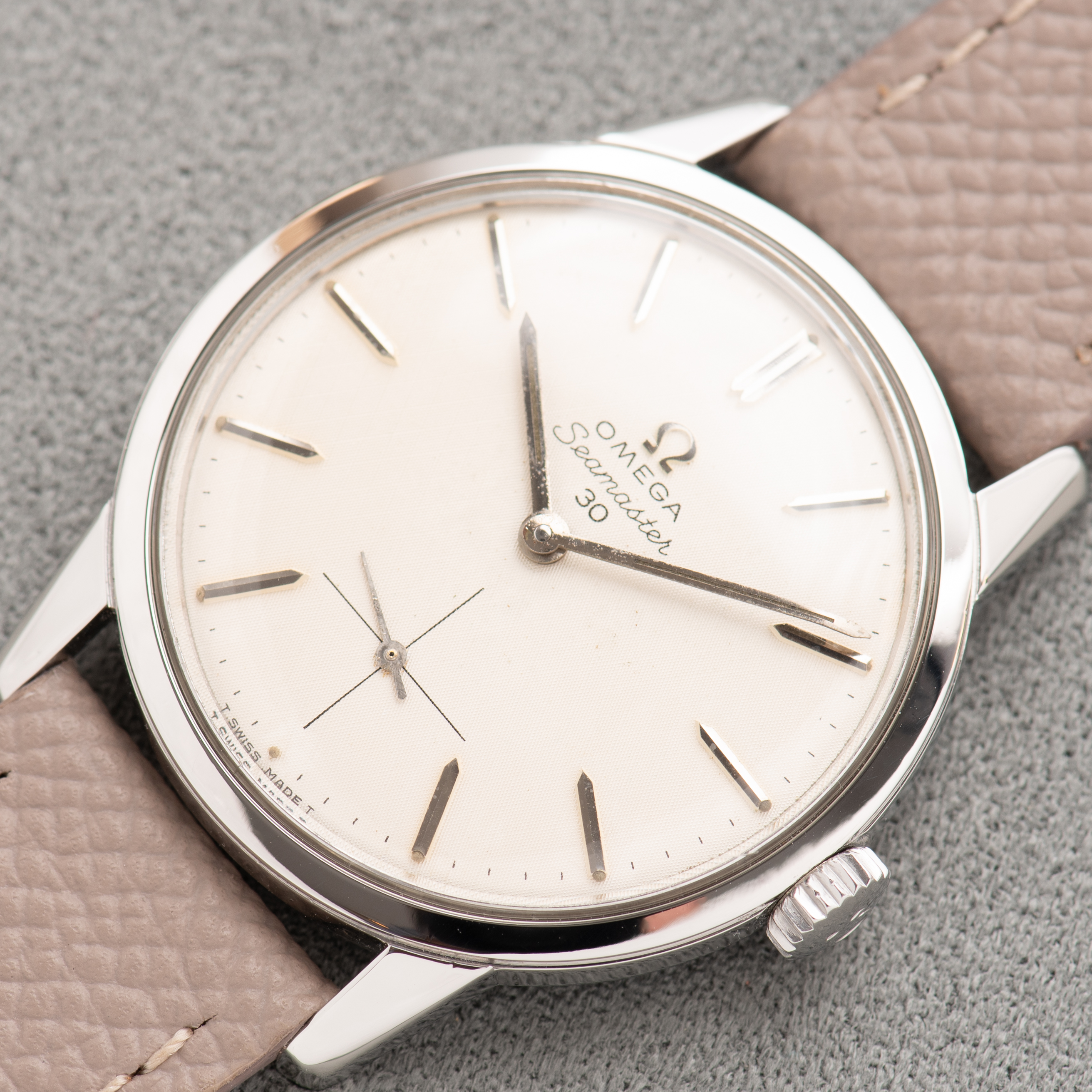 Vue de Omega Seamaster 30 "Linen Dial" from 1963 Réf 125.007-63