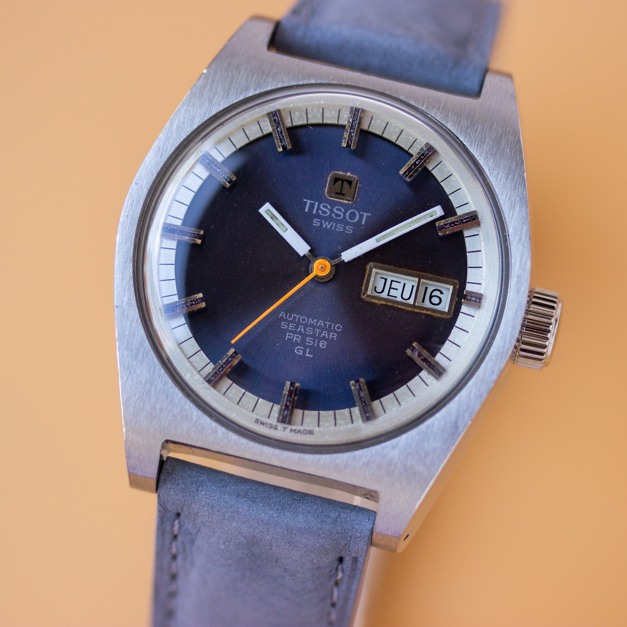 Zicht op Tissot Automatic Seastar PR516 GL cal 794