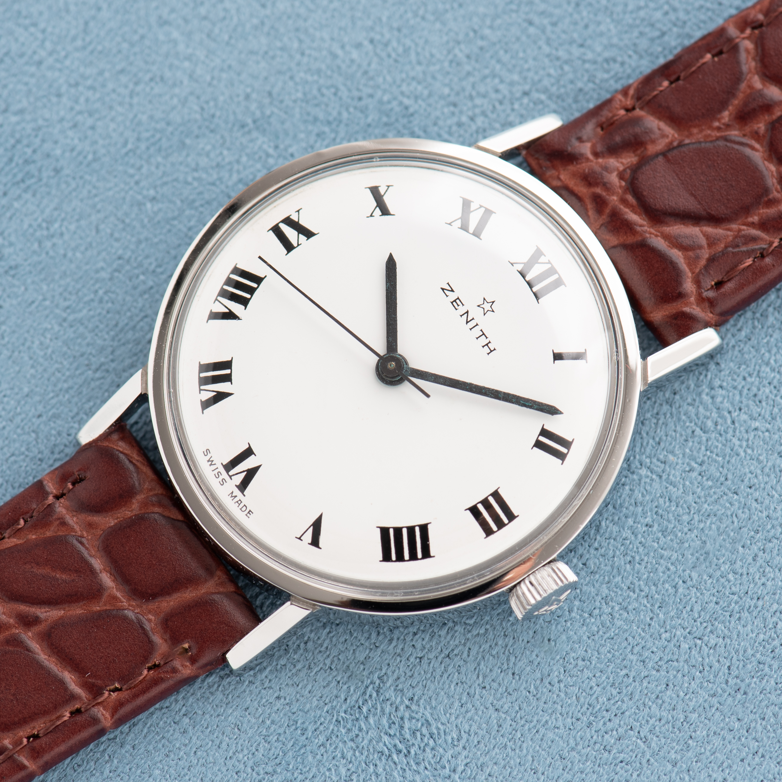 Zicht op Zenith mechanische White Lacquer wijzerplaat cal 2532 ref 928A413