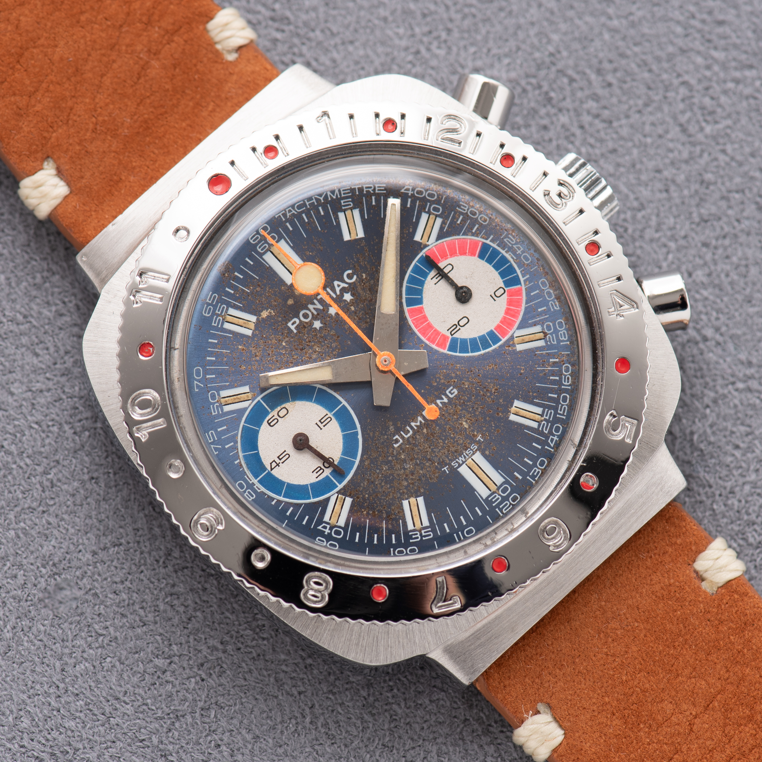 Vue de Pontiac *** Jumping Chronographe Valjoux 7733 from 70'