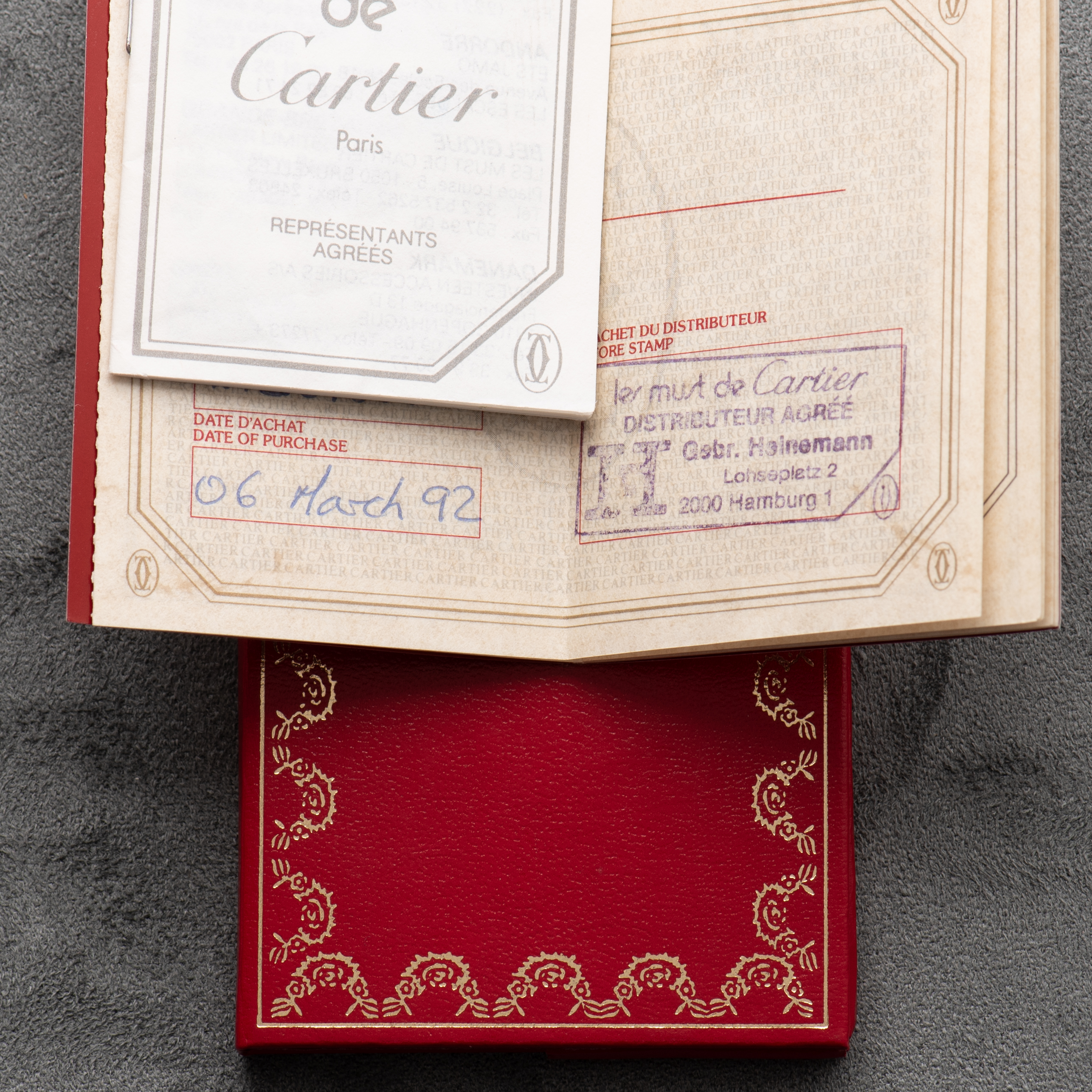 View of Cartier Must by Tank Vermeil Roman Lemon Dial Full Set 1992