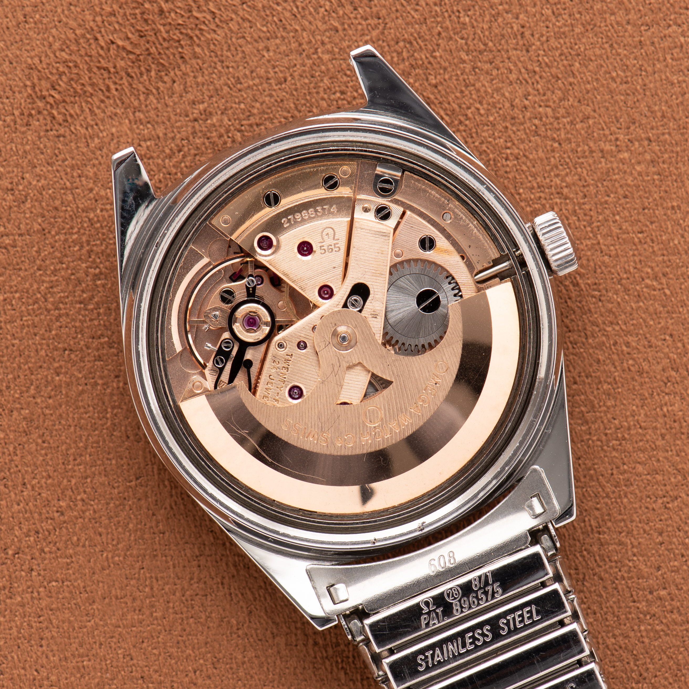 Vue de Omega Automatic Genève Silver Dial/ White Index réf 166.041 from 1968