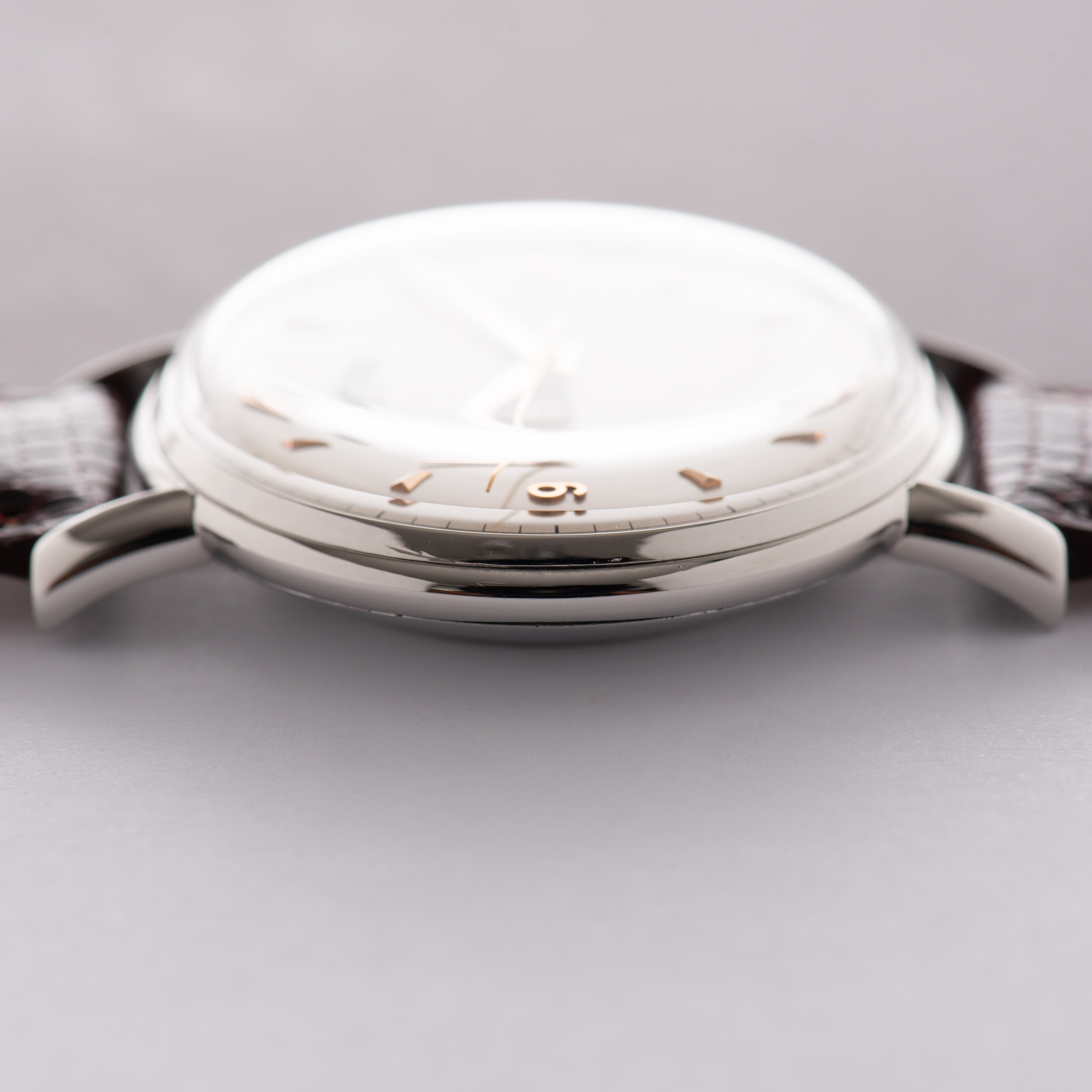 View of Jaeger LeCoultre Automatic bumper Jumbo Power Reserve réf 511367 cal 481